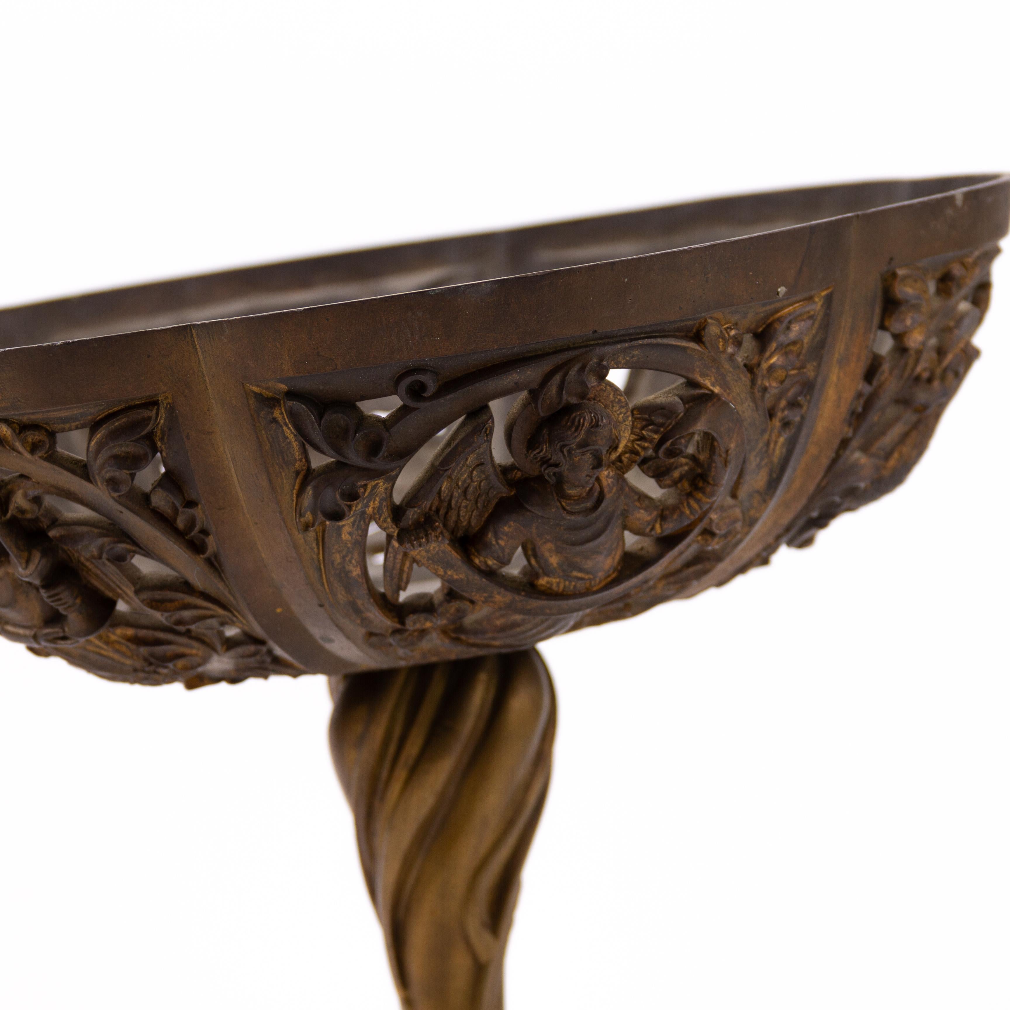 Bronze Les Saints Tazza religieux en bronze doré 19ème siècle en vente