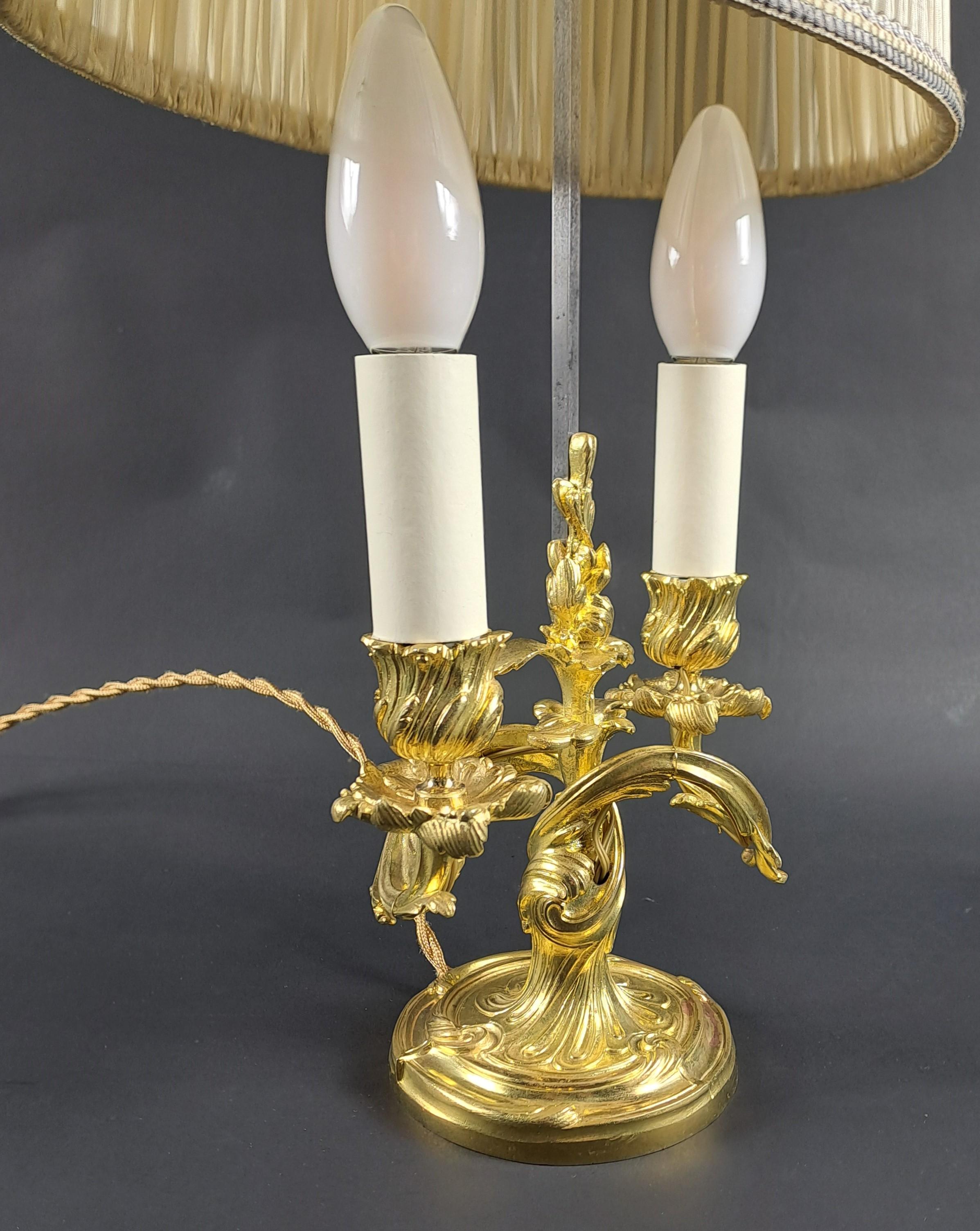 Gilded Bronze Rocaille Lamp For Sale 4