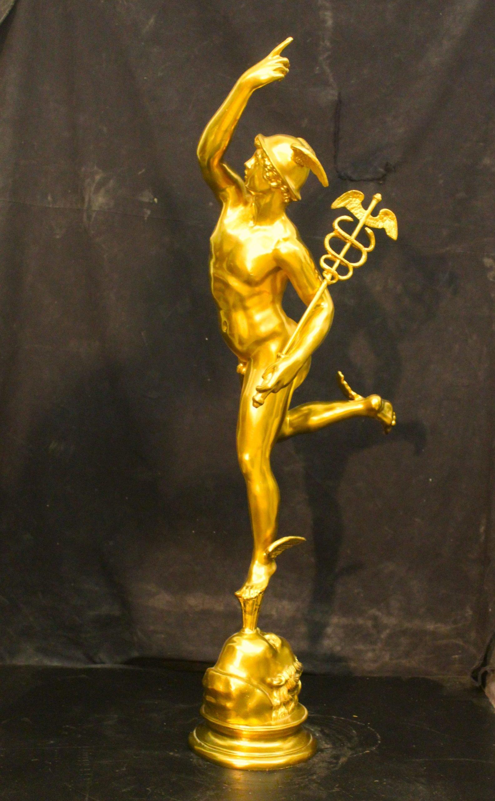 Scultura in bronzo dorato di Hermes in vendita 1