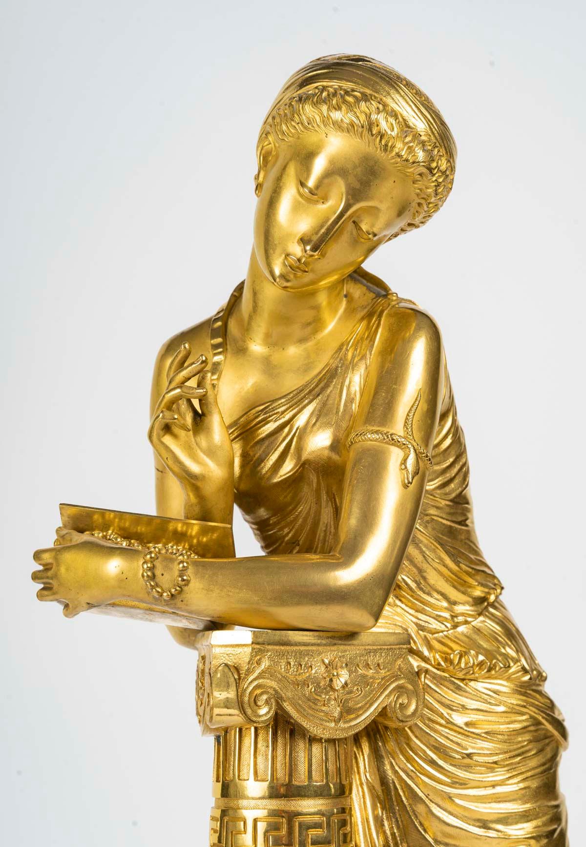 Français Sculpture de Pandora en bronze doré, période Napoléon III, XIXe siècle.