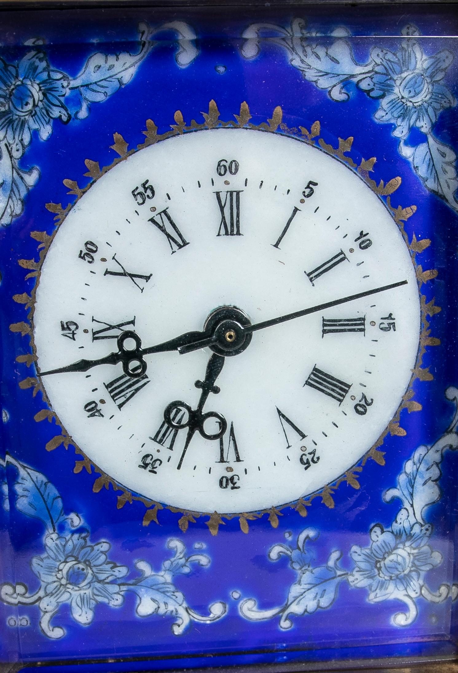 Gilded Bronze Table Clock with Cloisonne and Porcelain Decoration For Sale 5