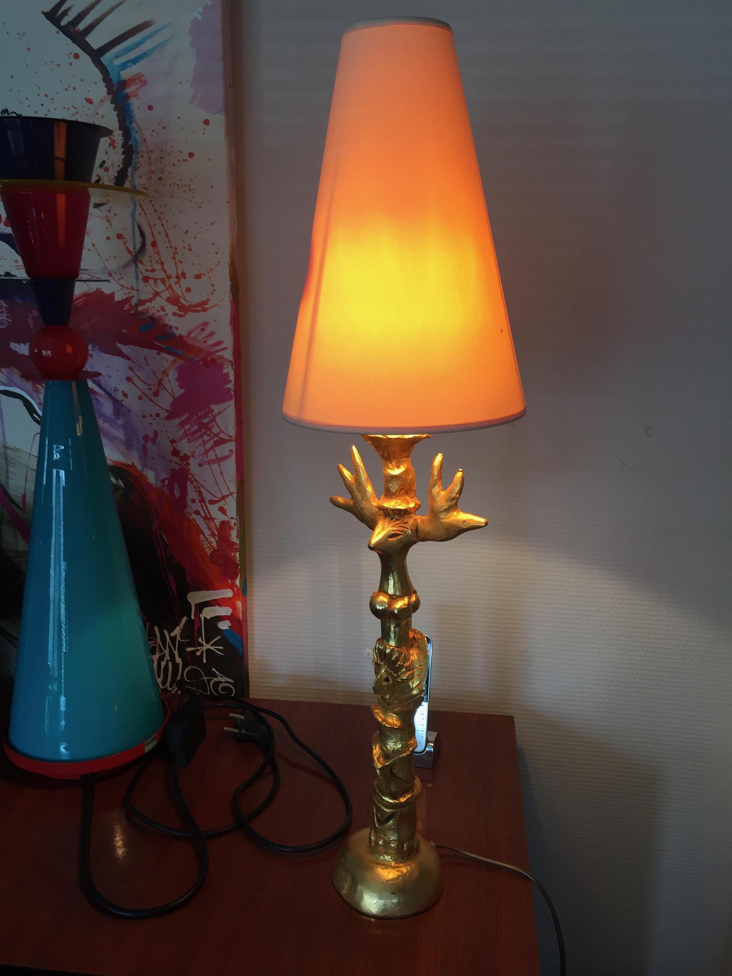 Table lamp gilded bronze. Signed and brand of the publisher. Hauteur 44 cm.
 