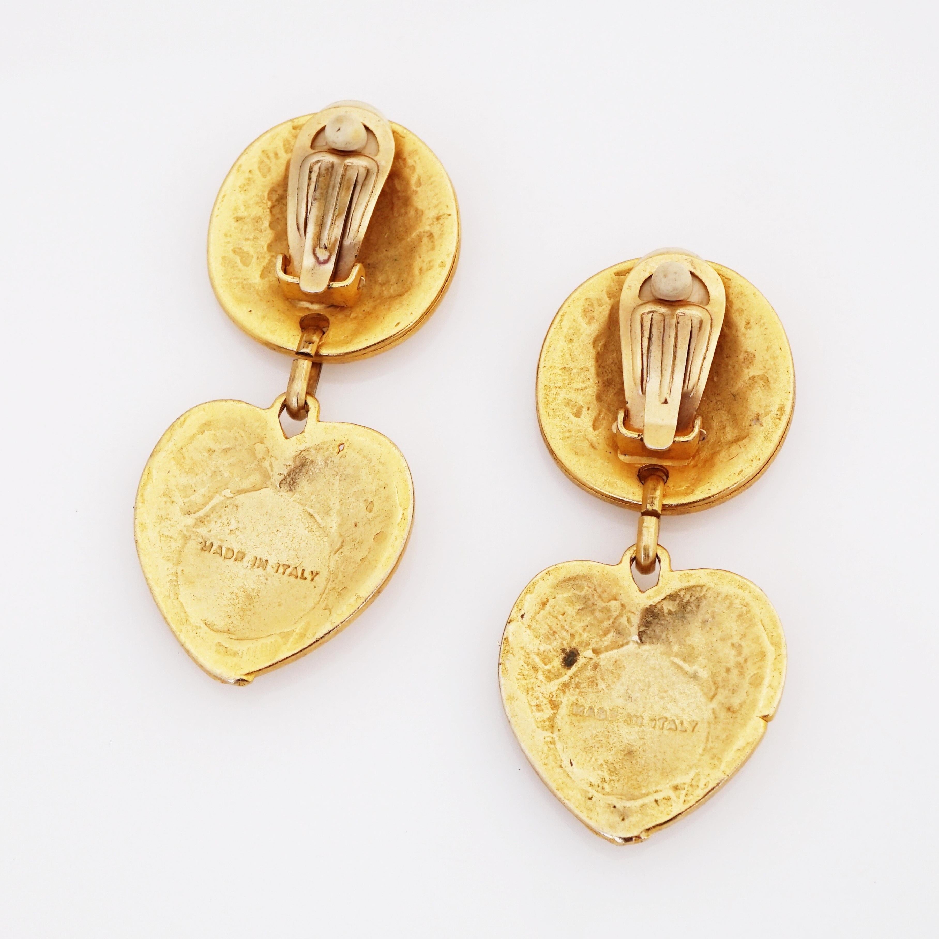 Pendants d'oreilles fantaisie en forme de cœur byzantin doré par Edouard Rambaud, années 1990 Pour femmes en vente