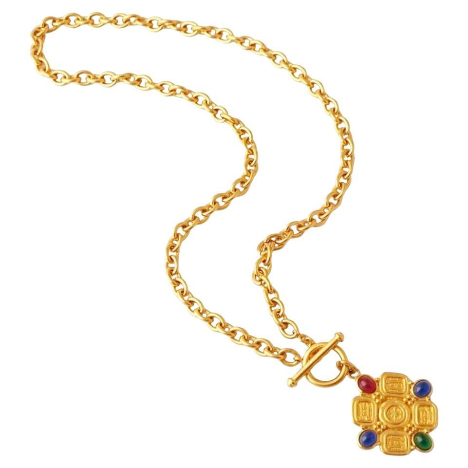 Carolee, collier d'exception avec pendentif de style étrusque, années 1980 en vente