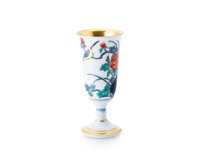 Gilded Japanese Red Blue Porcelain Short Stem Cup For Sale at 1stdibs