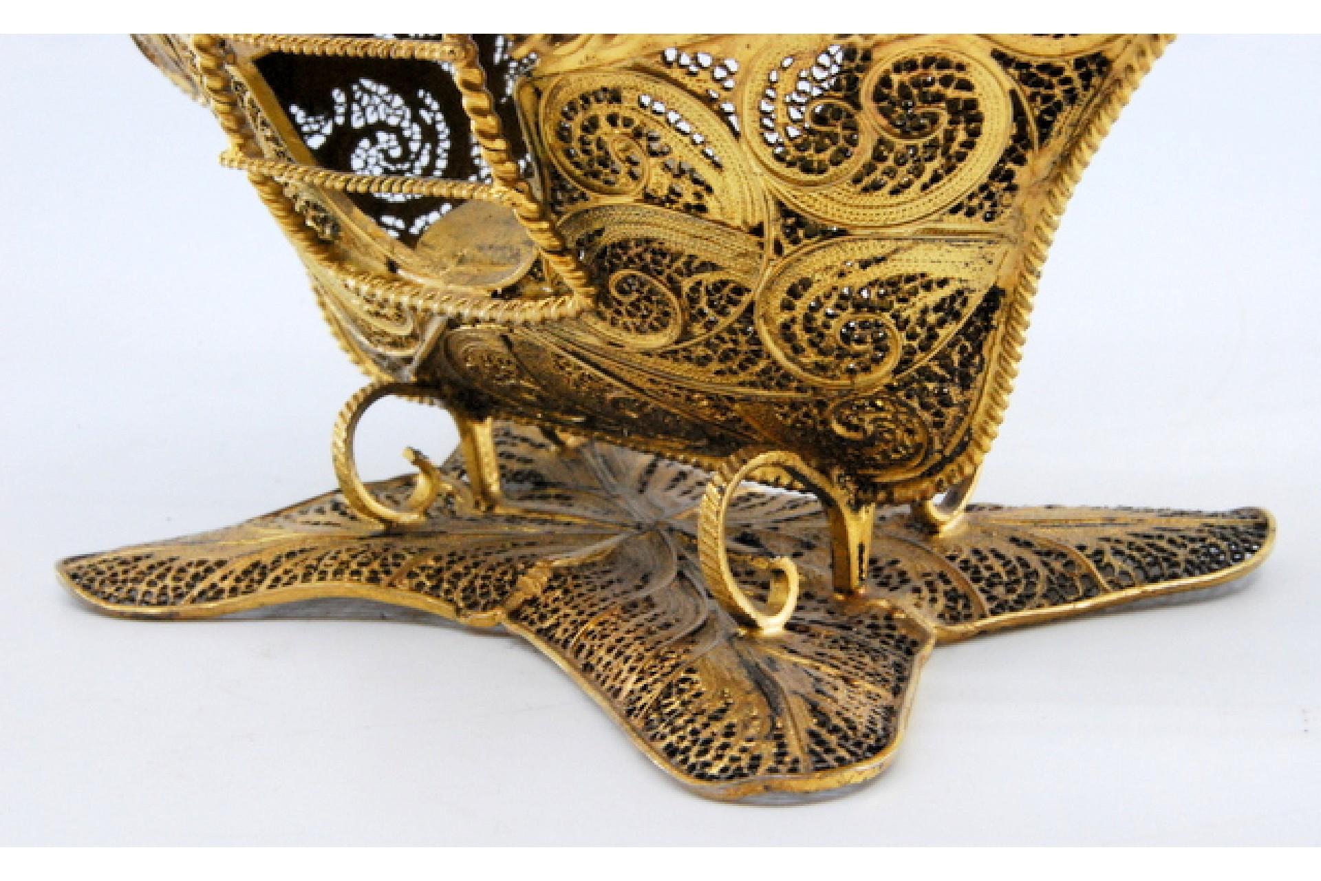 Gilded filigree caravel with enameled crosses on scalloped base For Sale 1