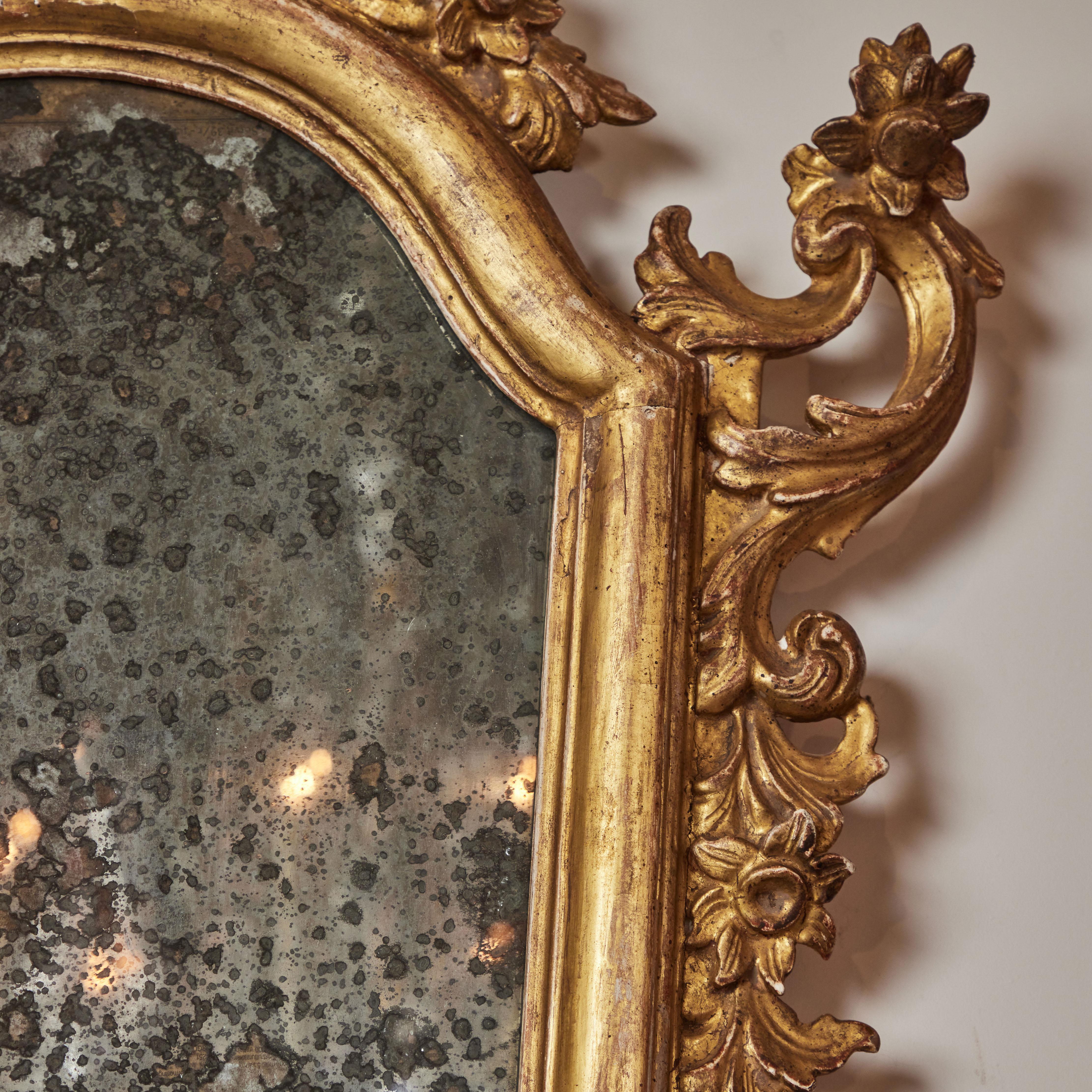 Doré Miroirs florentins dorés avec porte-bougies en vente