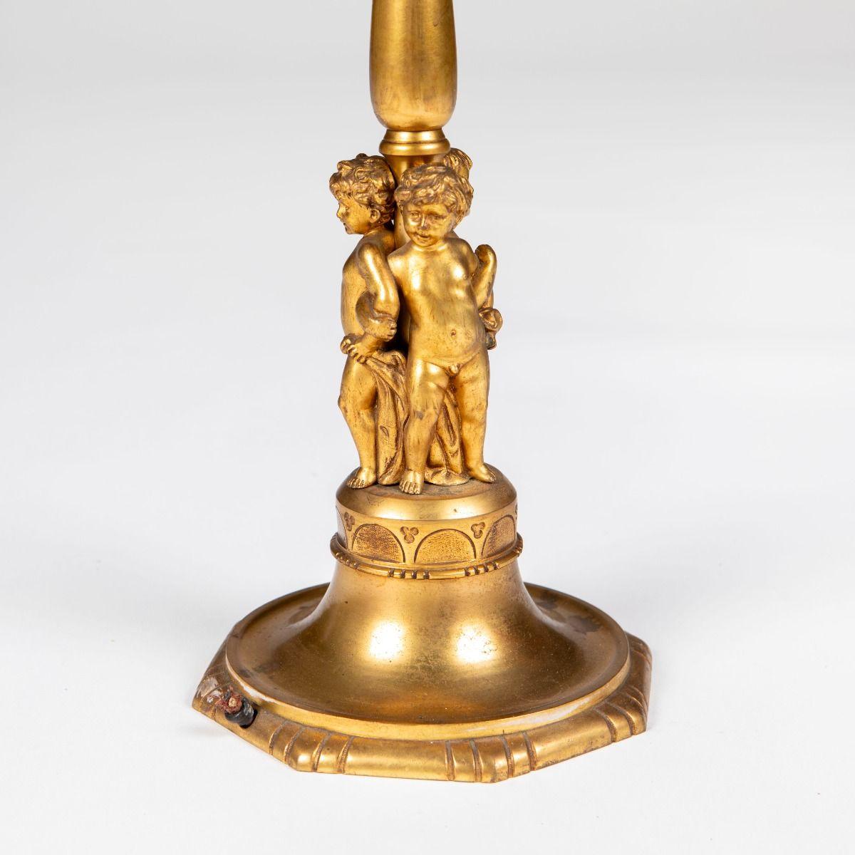 Lampe de table française dorée avec putti. Bon état - En vente à Kastrup, DK