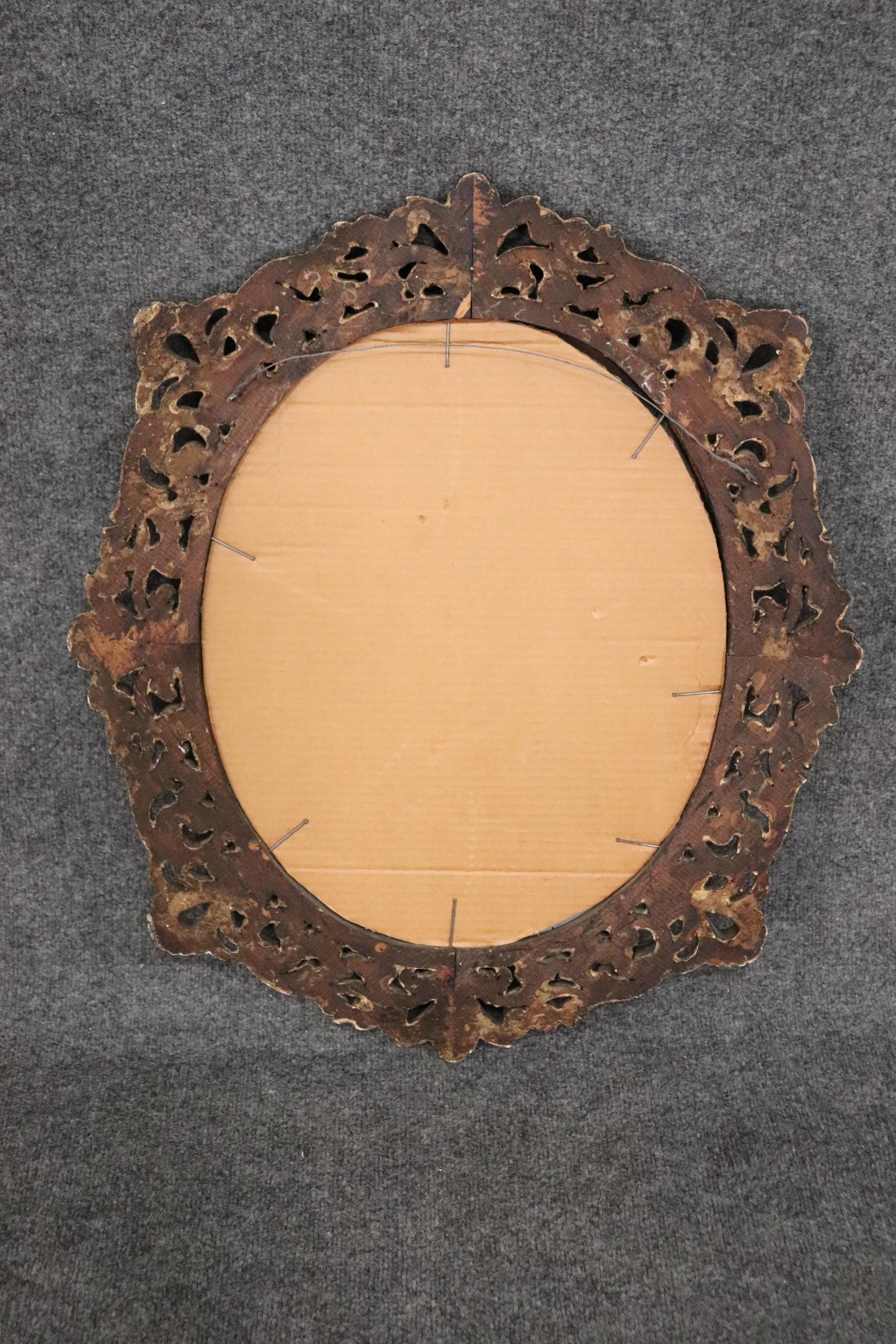 Gilded Gesso Florentine Italian Rococo Mirror circa 1860 In Good Condition In Swedesboro, NJ