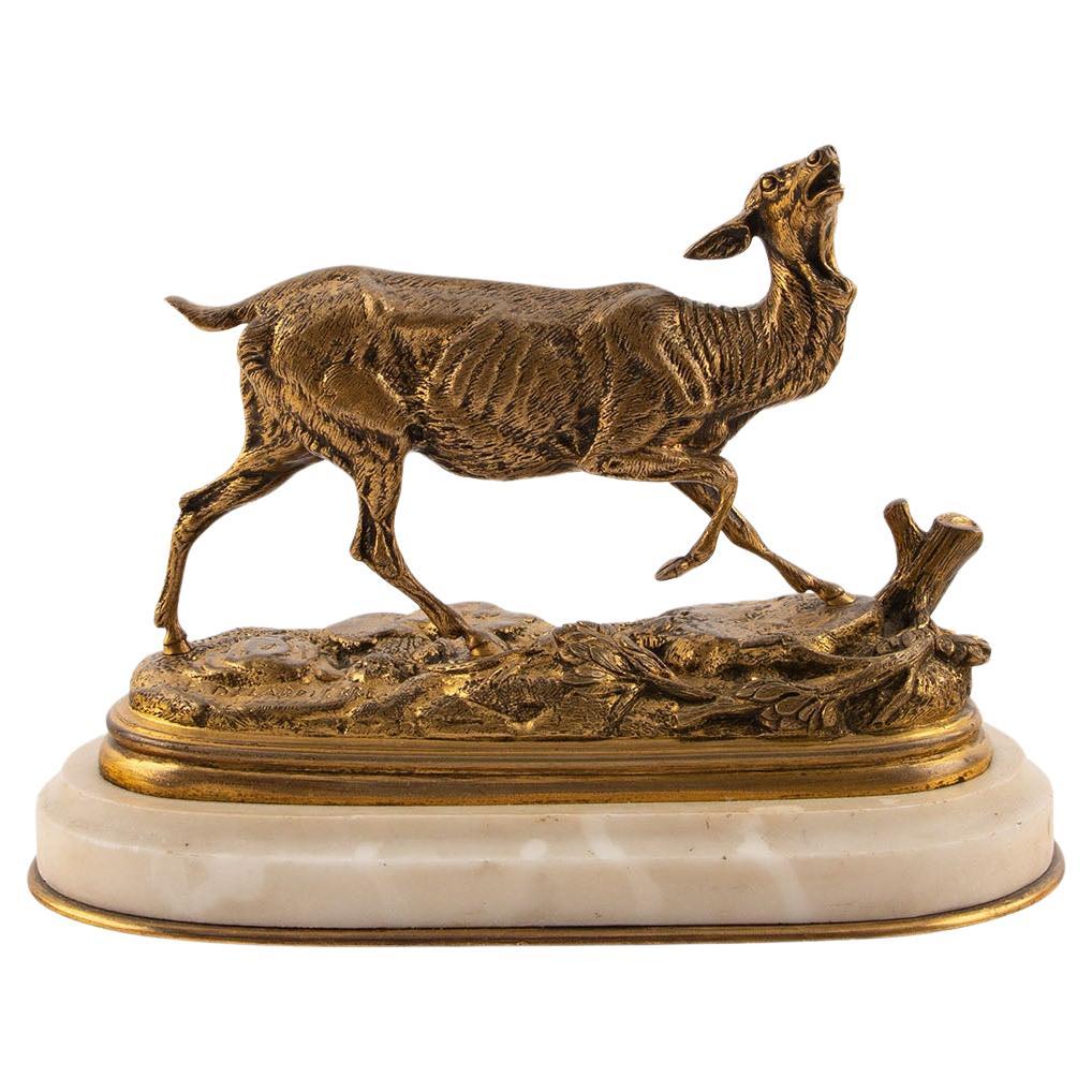 Vergoldete Anmut - Französische Hind (Hirsch) Skulptur aus dem späten 19. im Angebot