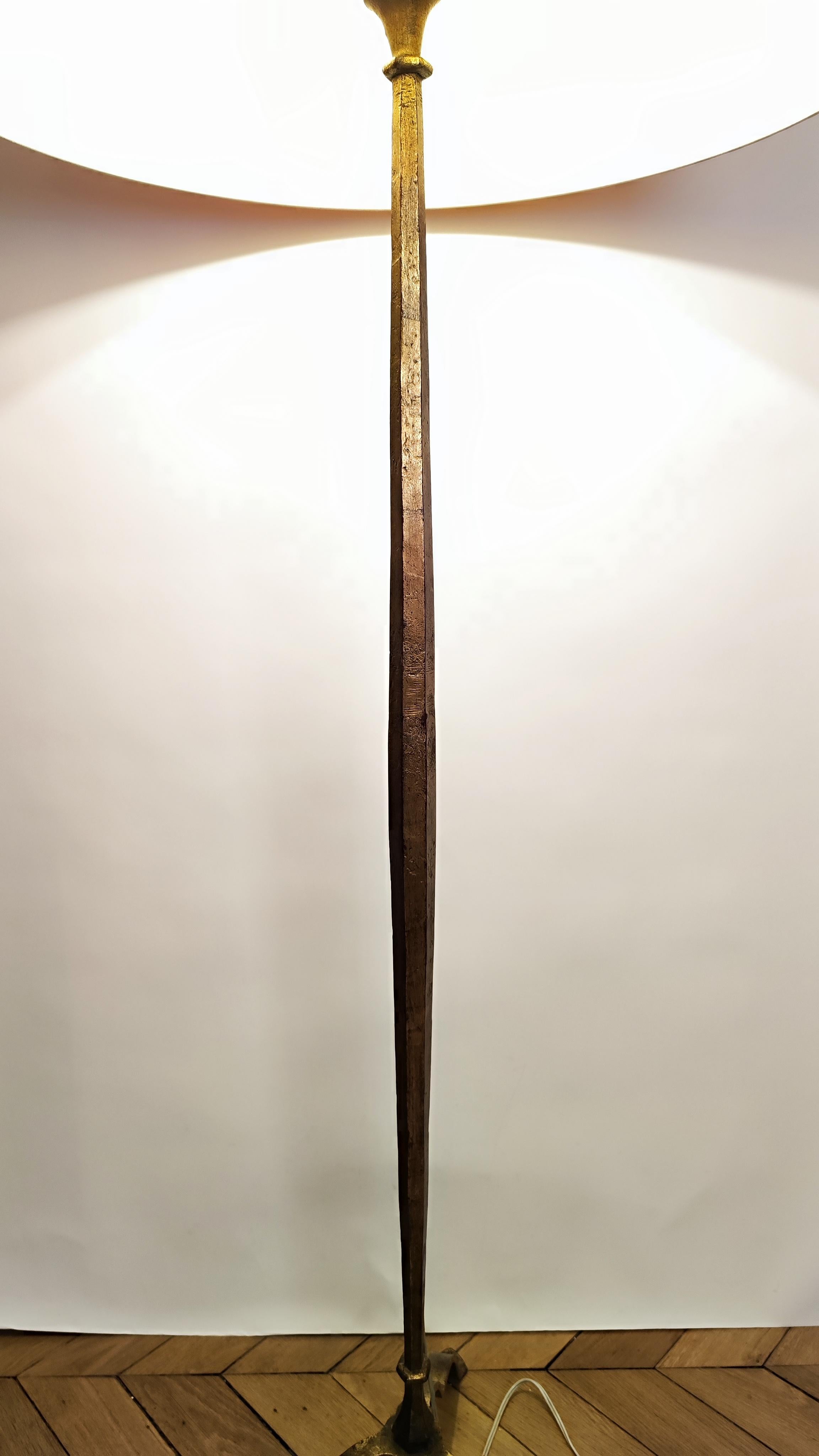 French Gilded iron floor lamp from Maison Ramsay - 50s/60s- France For Sale