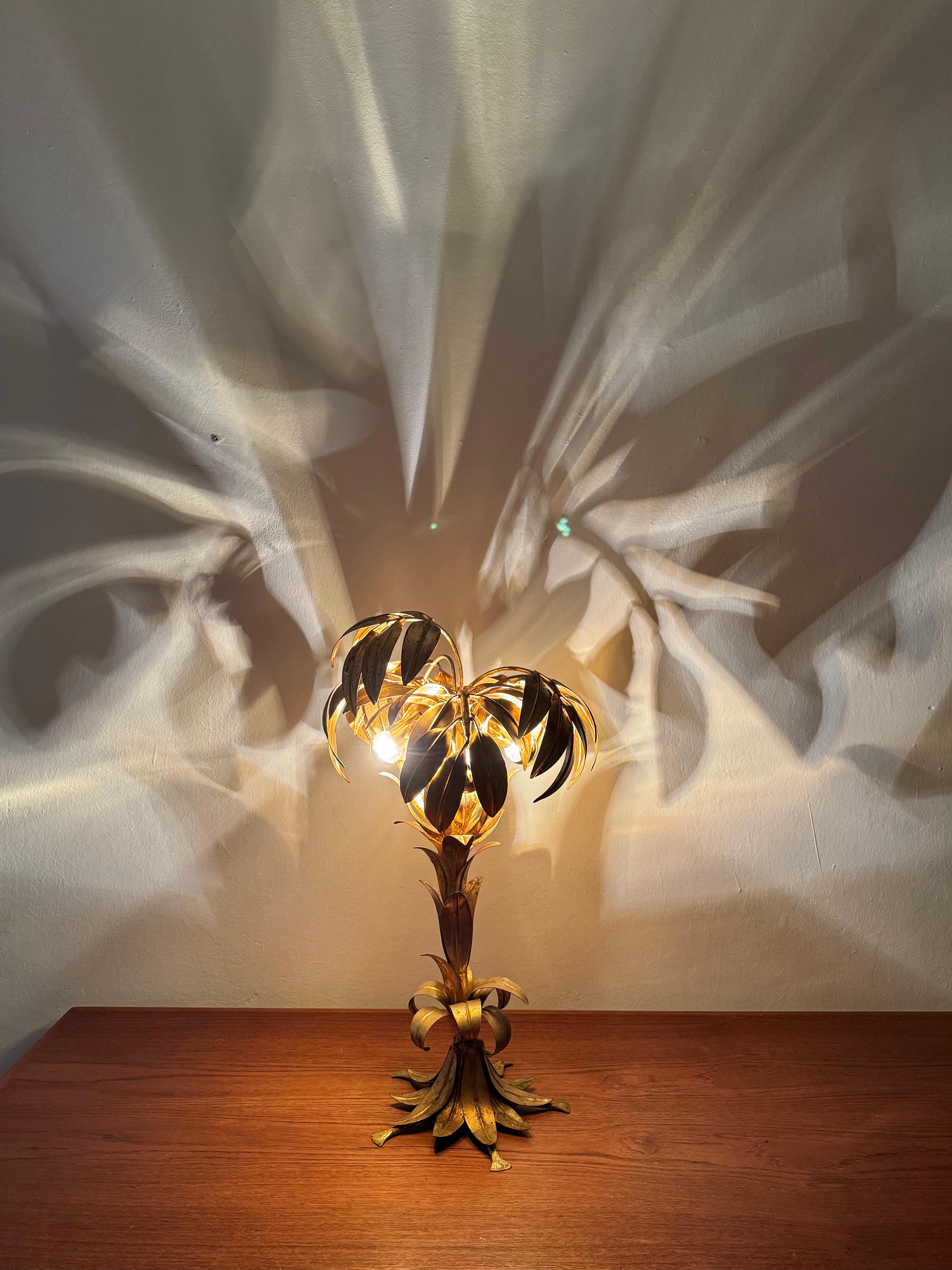 Gilded Italian Hollywood Regency Palm Tree Table Lamp by Hans Kögl For Sale 2