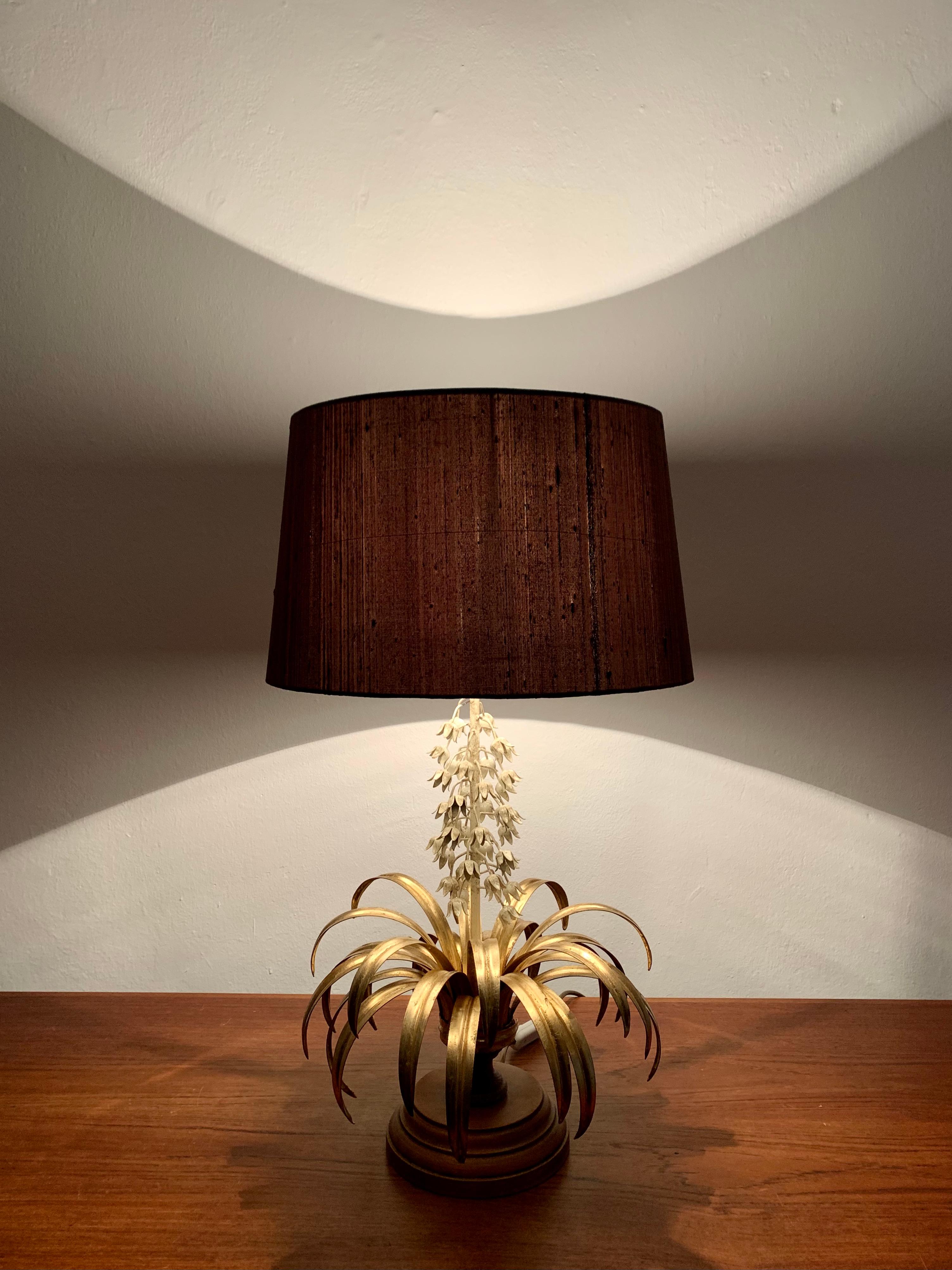 Gilded Italian Hollywood Regency Table Lamp by Hans Kögl For Sale 5