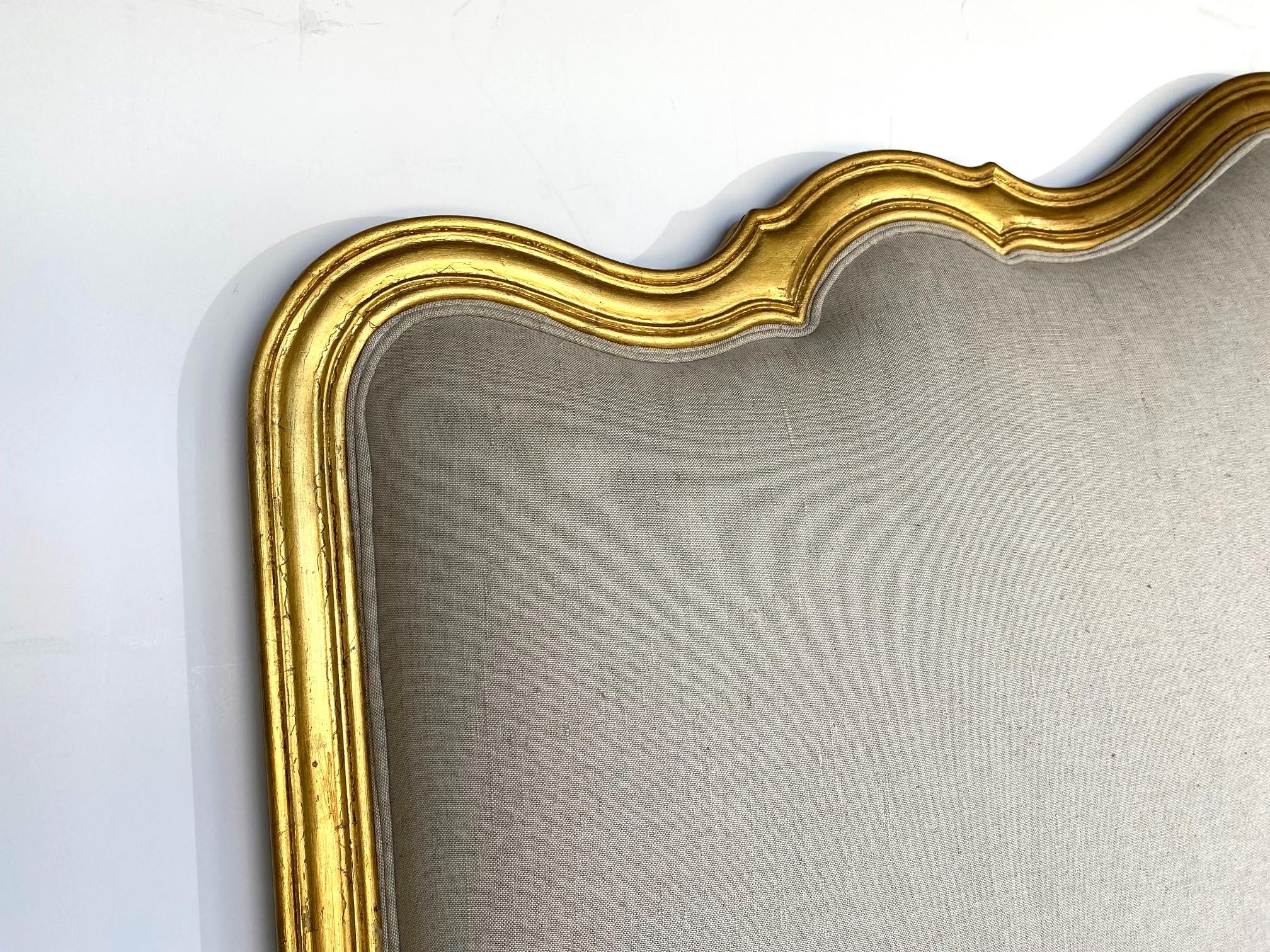 Gilded King Size Headboard In Good Condition In Pomona, CA