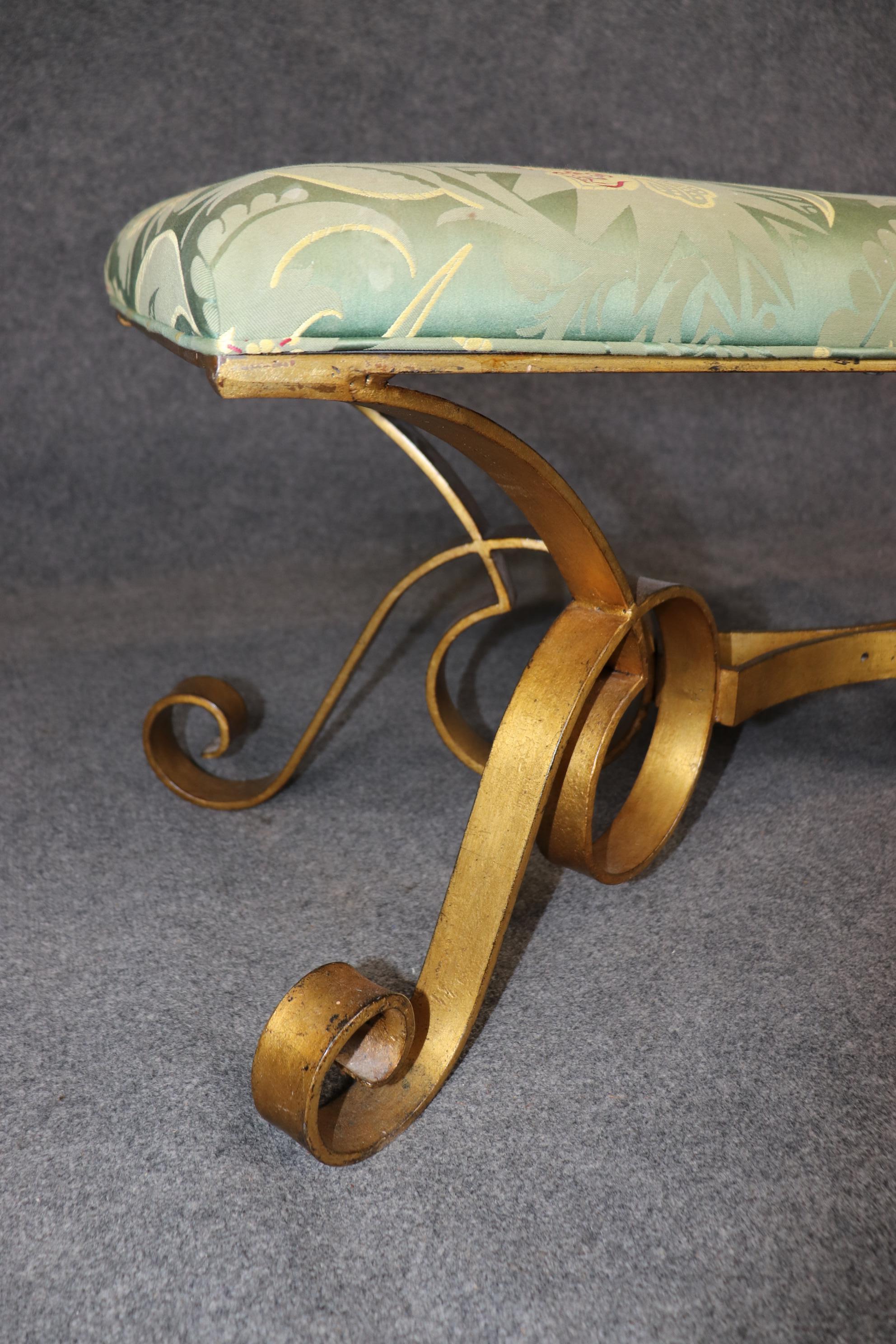 Tabouret de banc de style Régence italienne en fer forgé avec métal doré, vers 1950 en vente 2