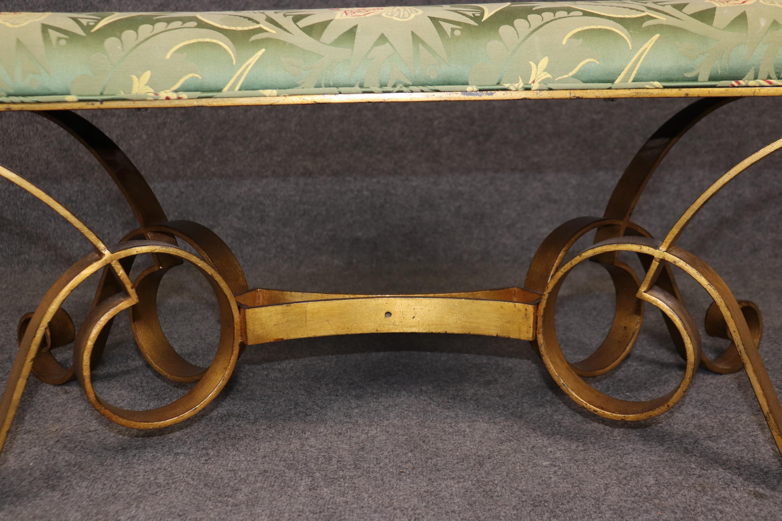 Tabouret de banc de style Régence italienne en fer forgé avec métal doré, vers 1950 en vente 3