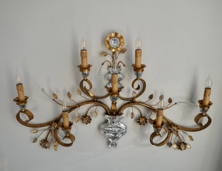 Gilded Metal Leaf and Glass Flower Wall Sconce Light Fixture For Sale 5