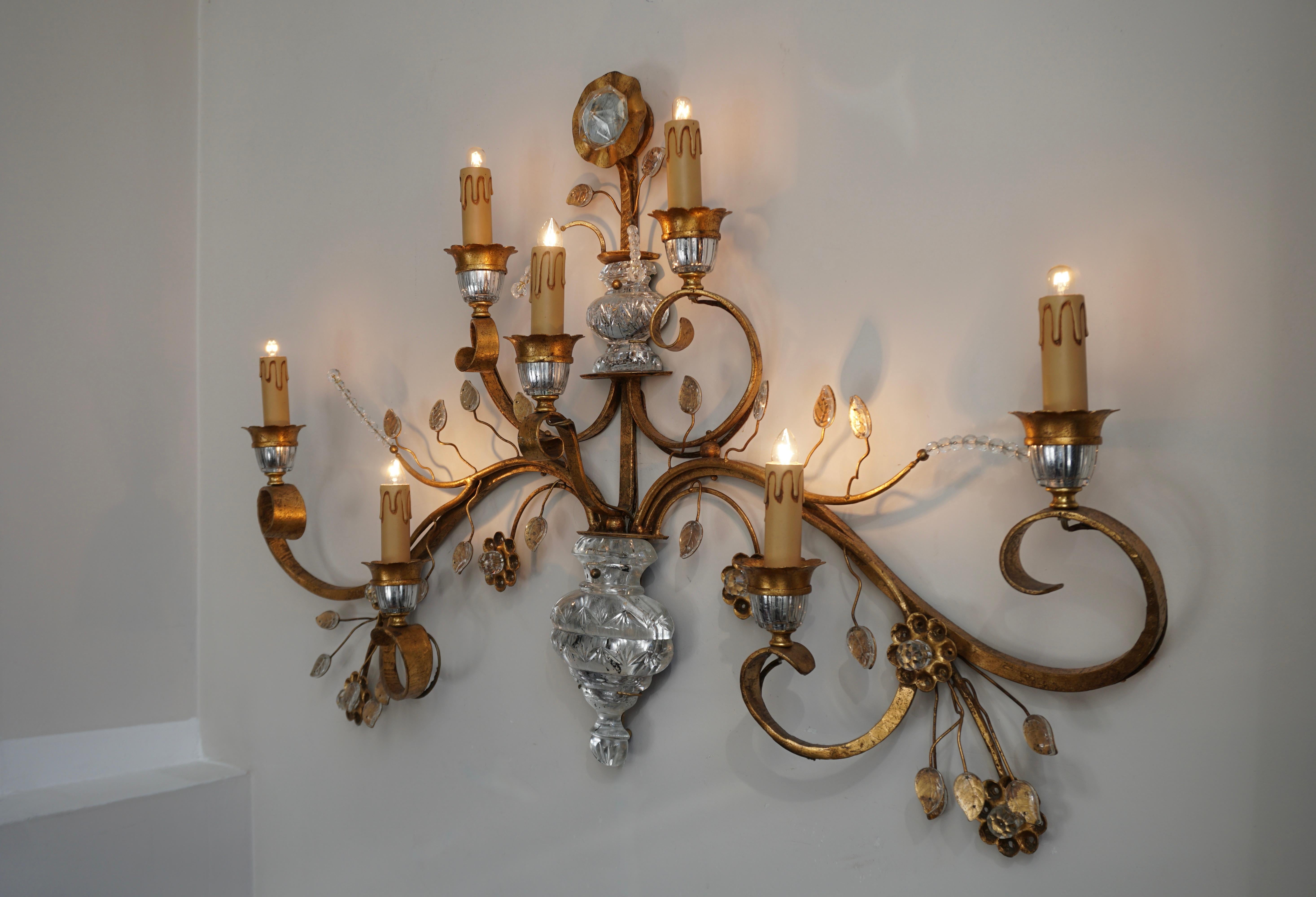 Gilded Metal Leaf and Glass Flower Wall Sconce Light Fixture For Sale 10