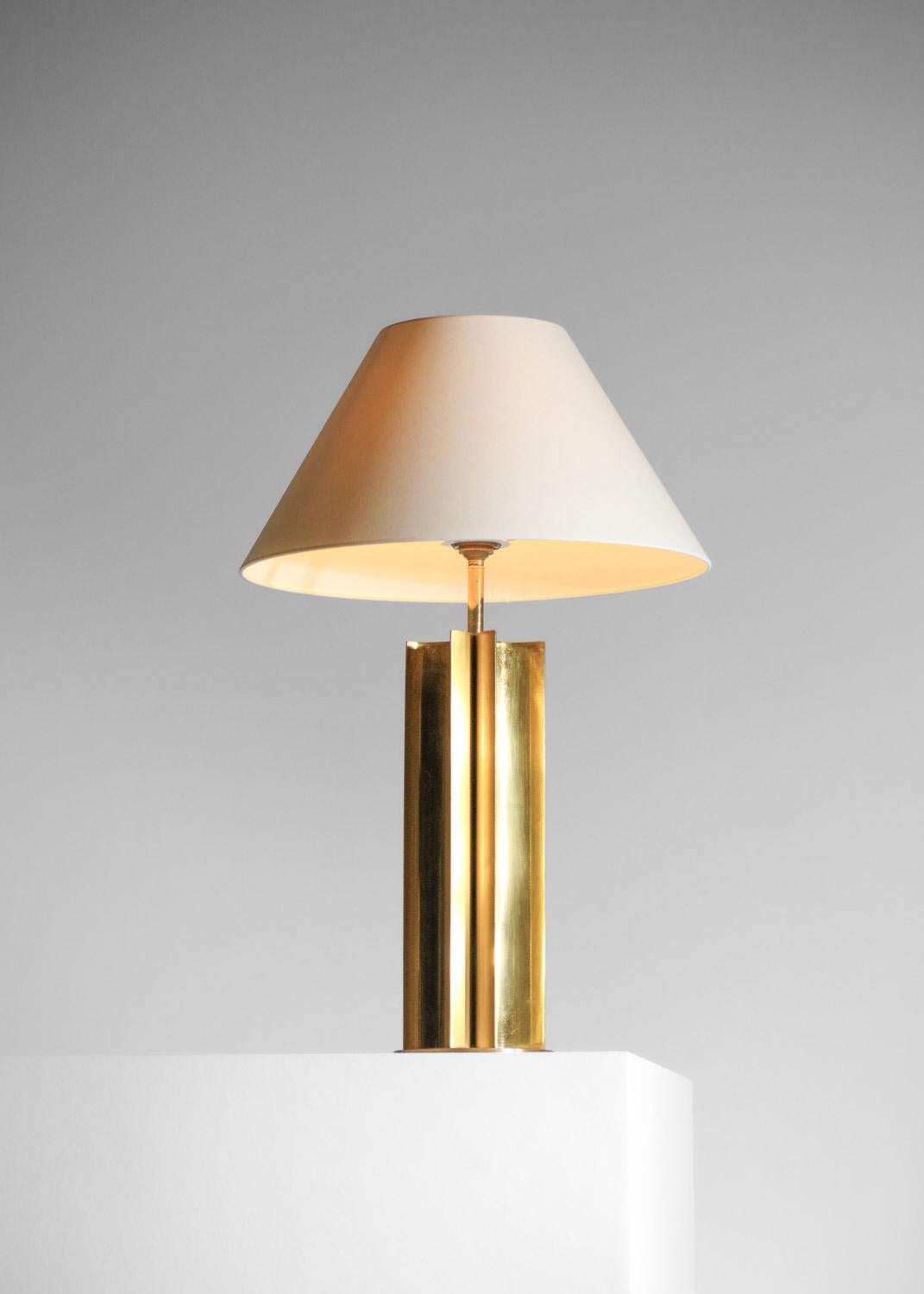 French Gilded metal table lamp from the 50's For Sale