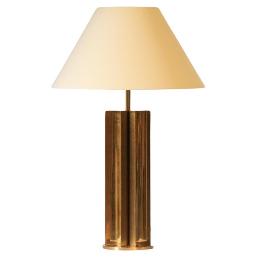 Gilded metal table lamp from the 50's For Sale