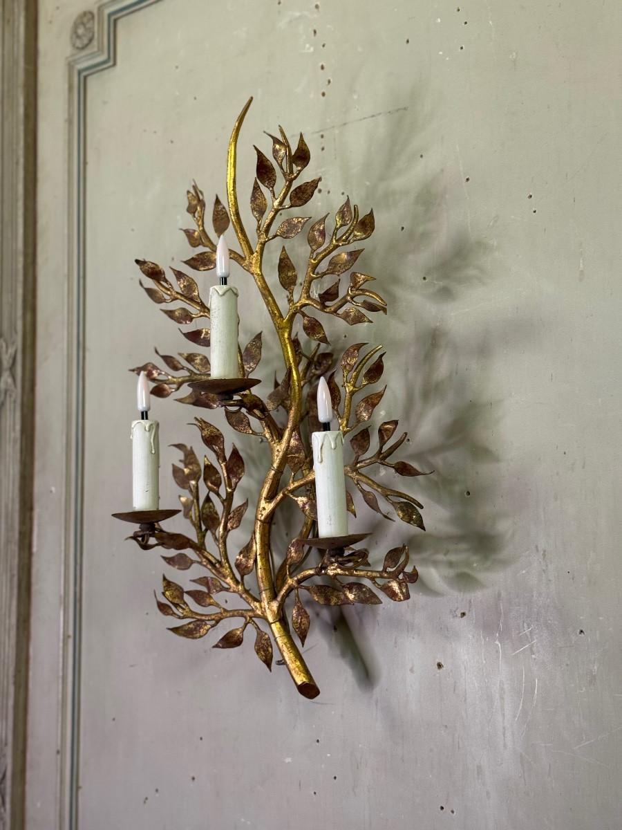 Francese Applique in metallo dorato, fogliame, Francia, circa 1950 in vendita