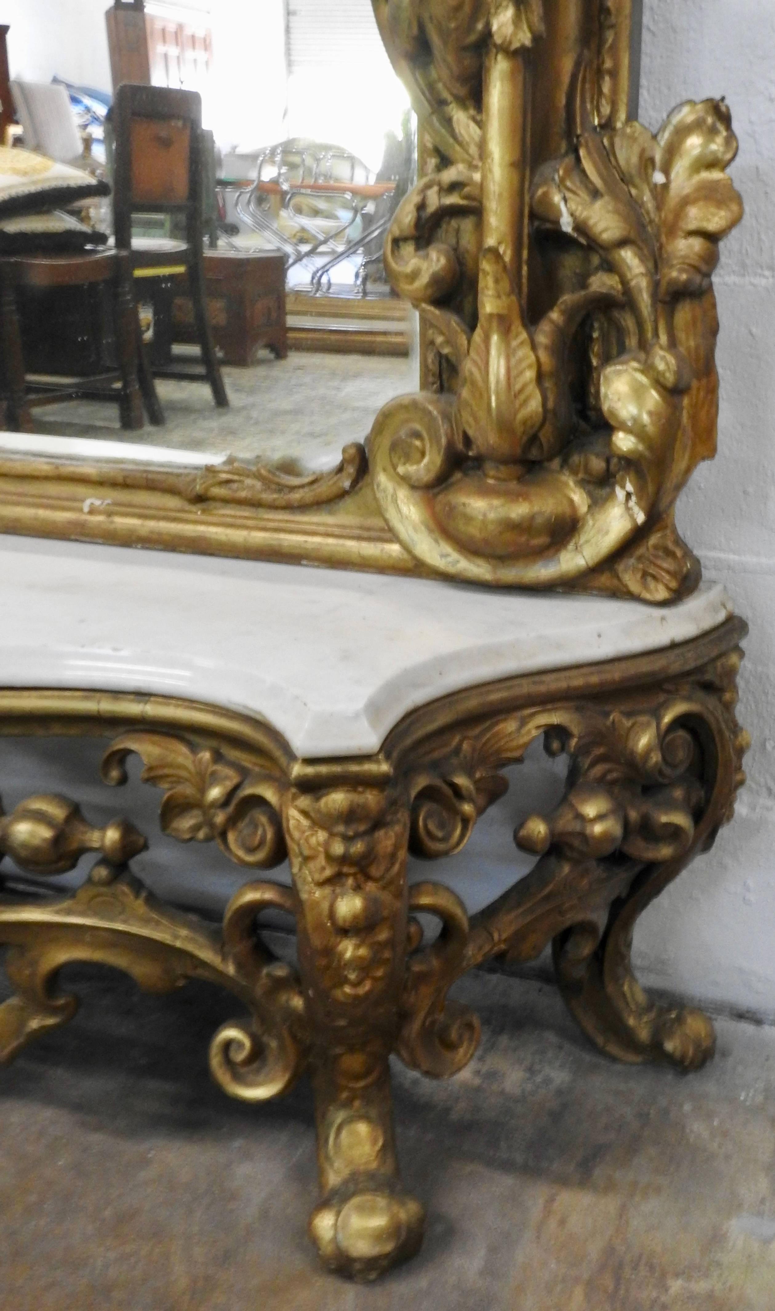 Gilded Mirror with Marble Top Pedestal For Sale 1