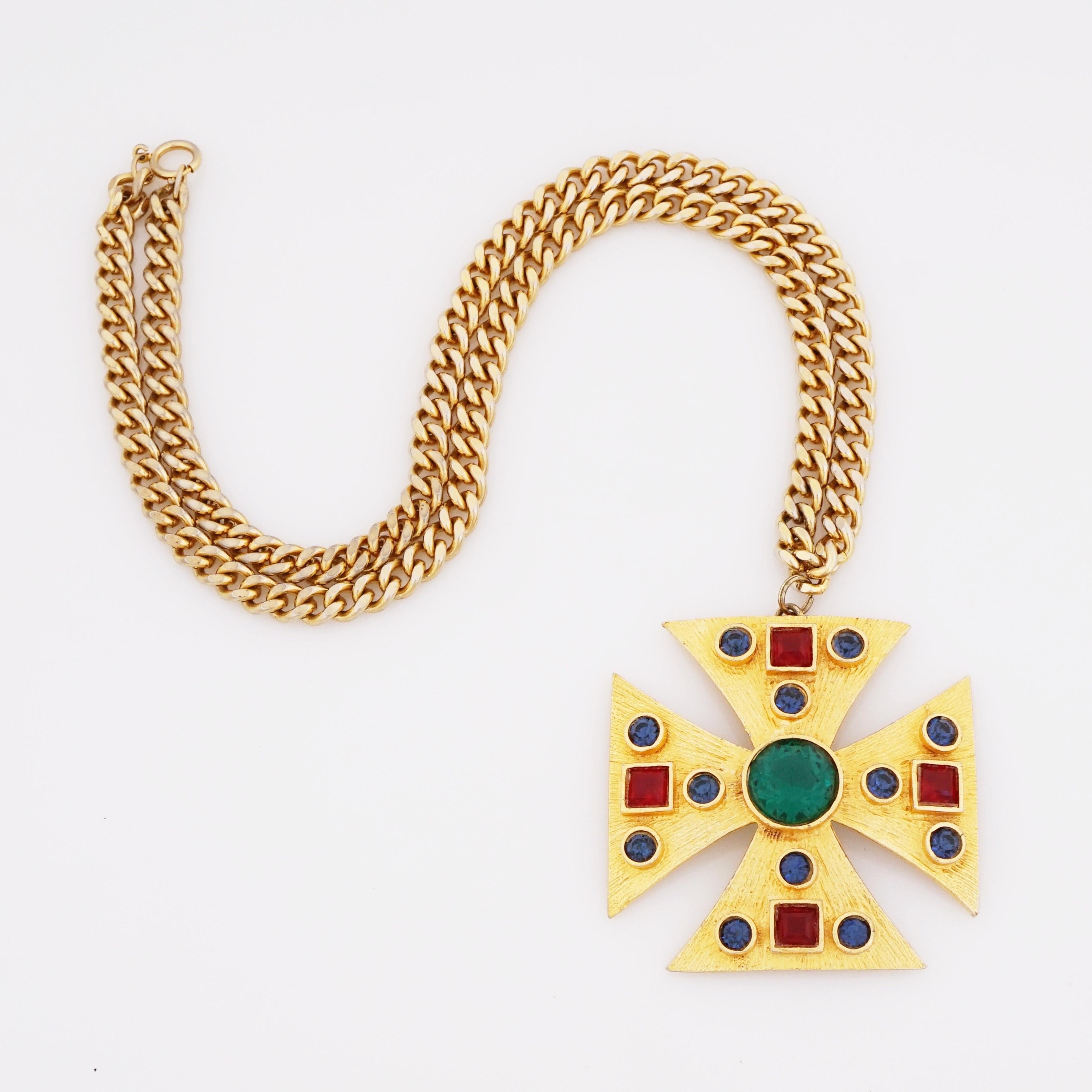 - Vintage item

- Collectible jewelry piece from the mid-century

- 30