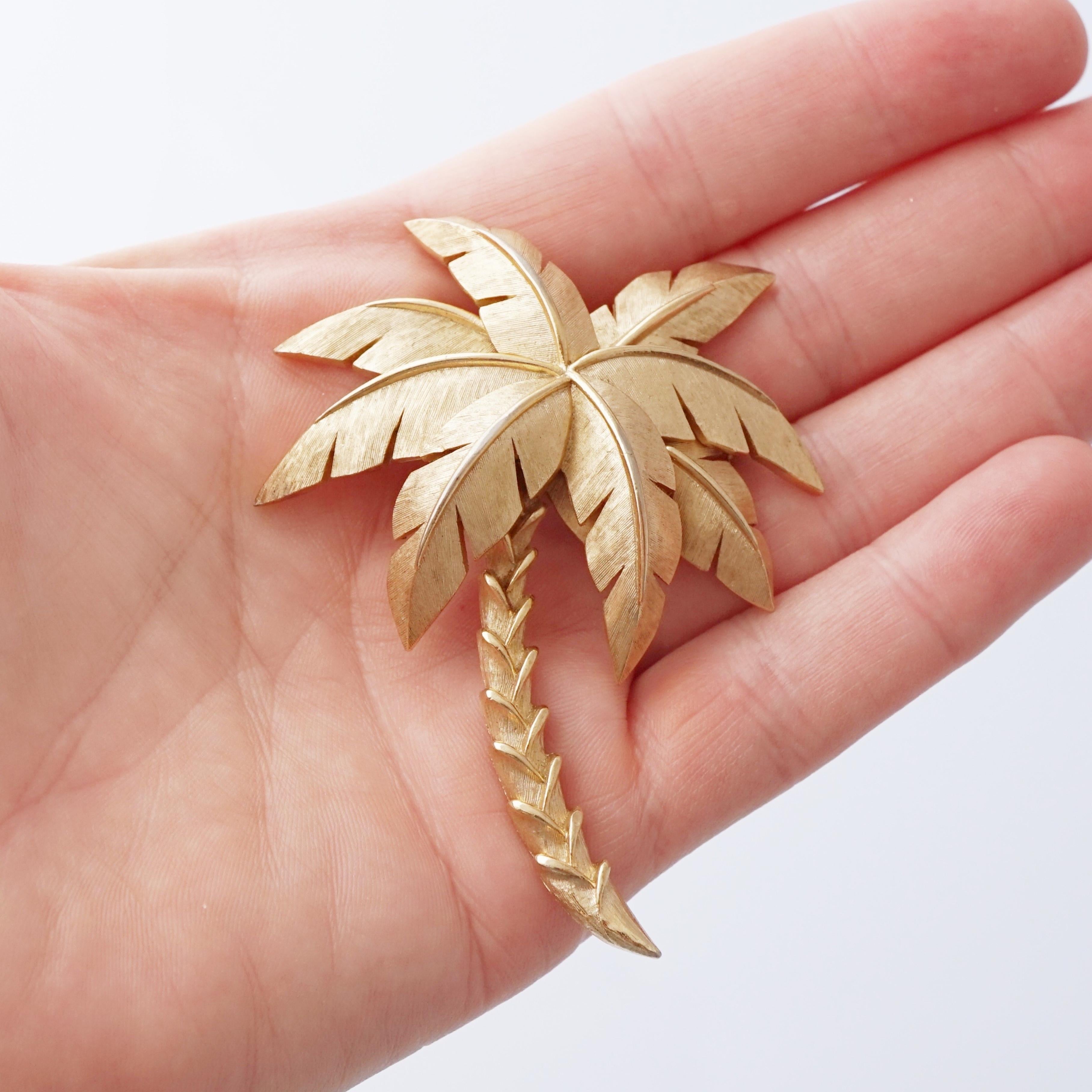 Gilded Oversized Palm Tree Brooch By Crown Trifari, 1950s For Sale 1
