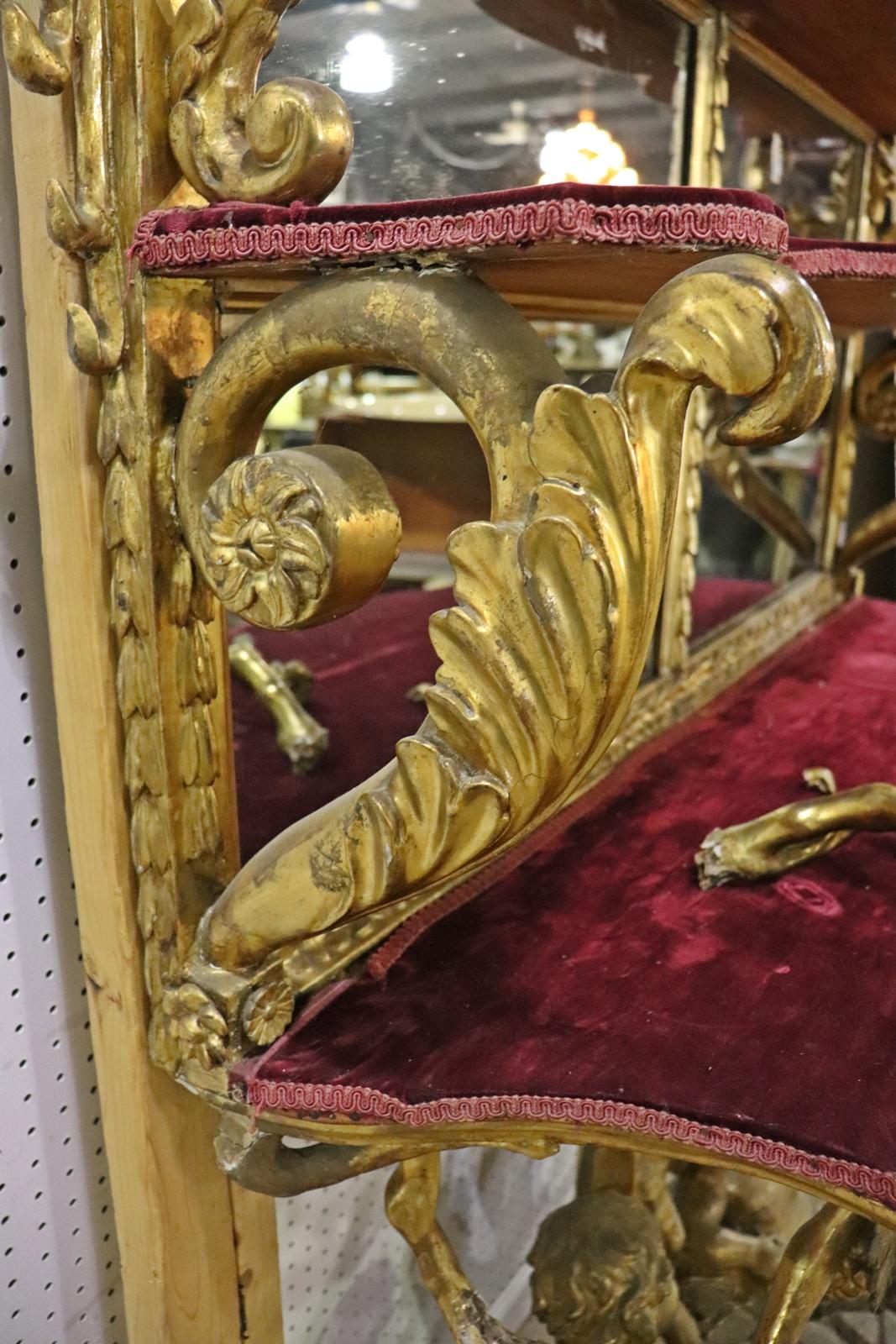 Gilded Palatial Mirrored Console Cabinet Vitrine with Putti For Sale 2