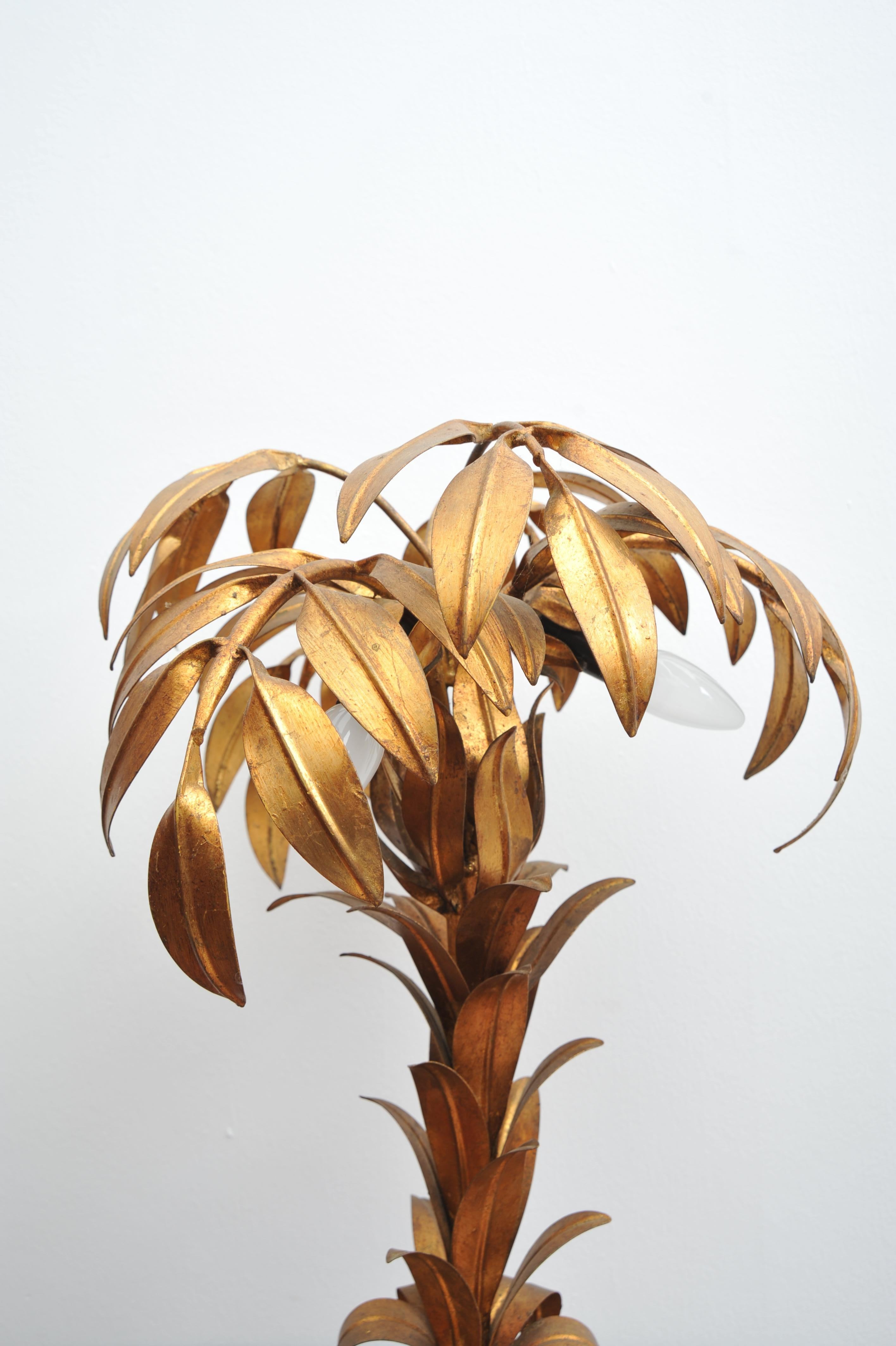 Allemand Lampe de table en forme de palmier doré par Hans Kögl (1970) en vente