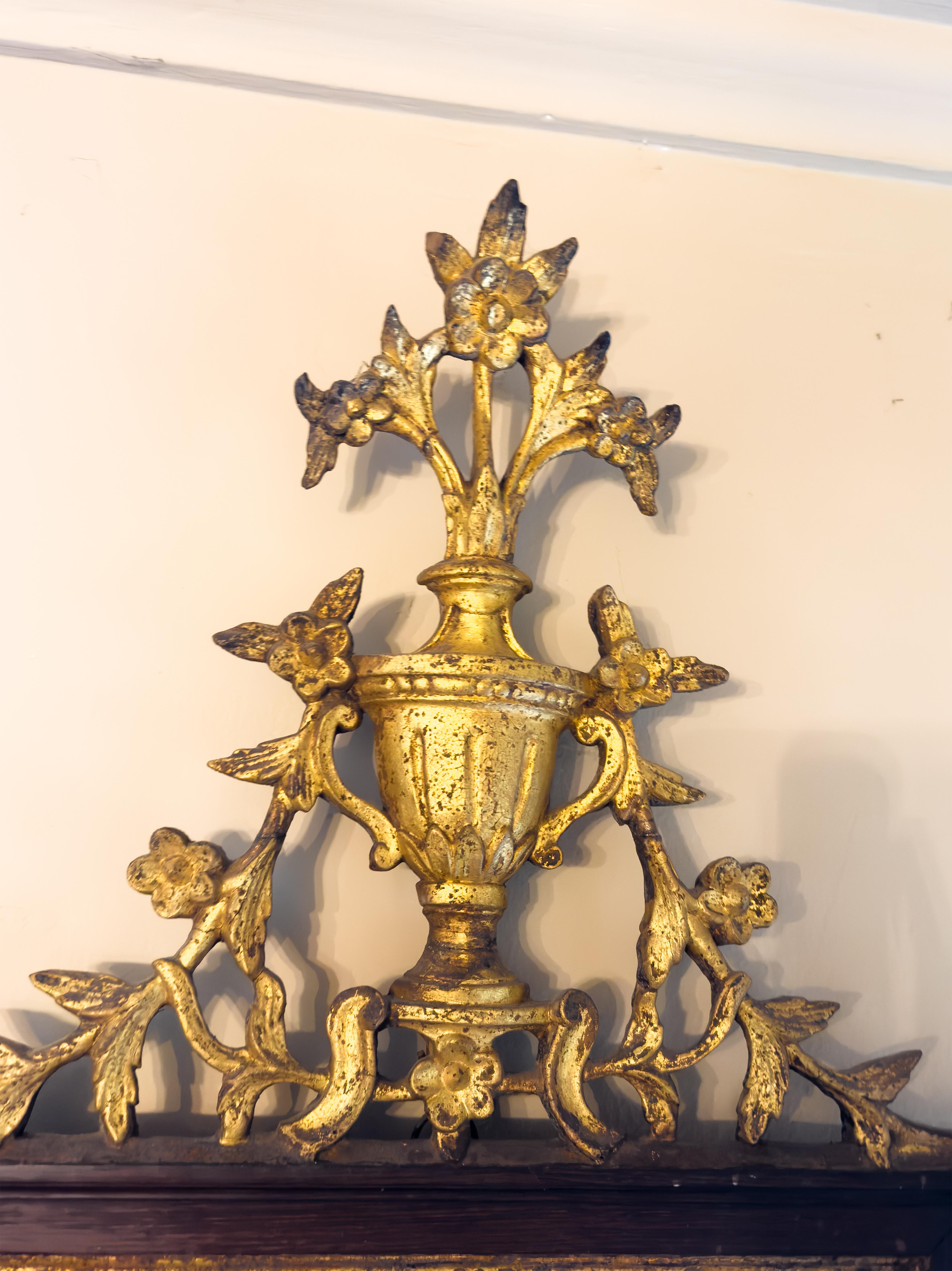 Miroir baroque portugais doré, XVIIIe siècle en vente 1