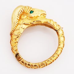 Bracciale con cerniera figurata con testa di montone dorata di Kenneth Jay Lane, anni '70