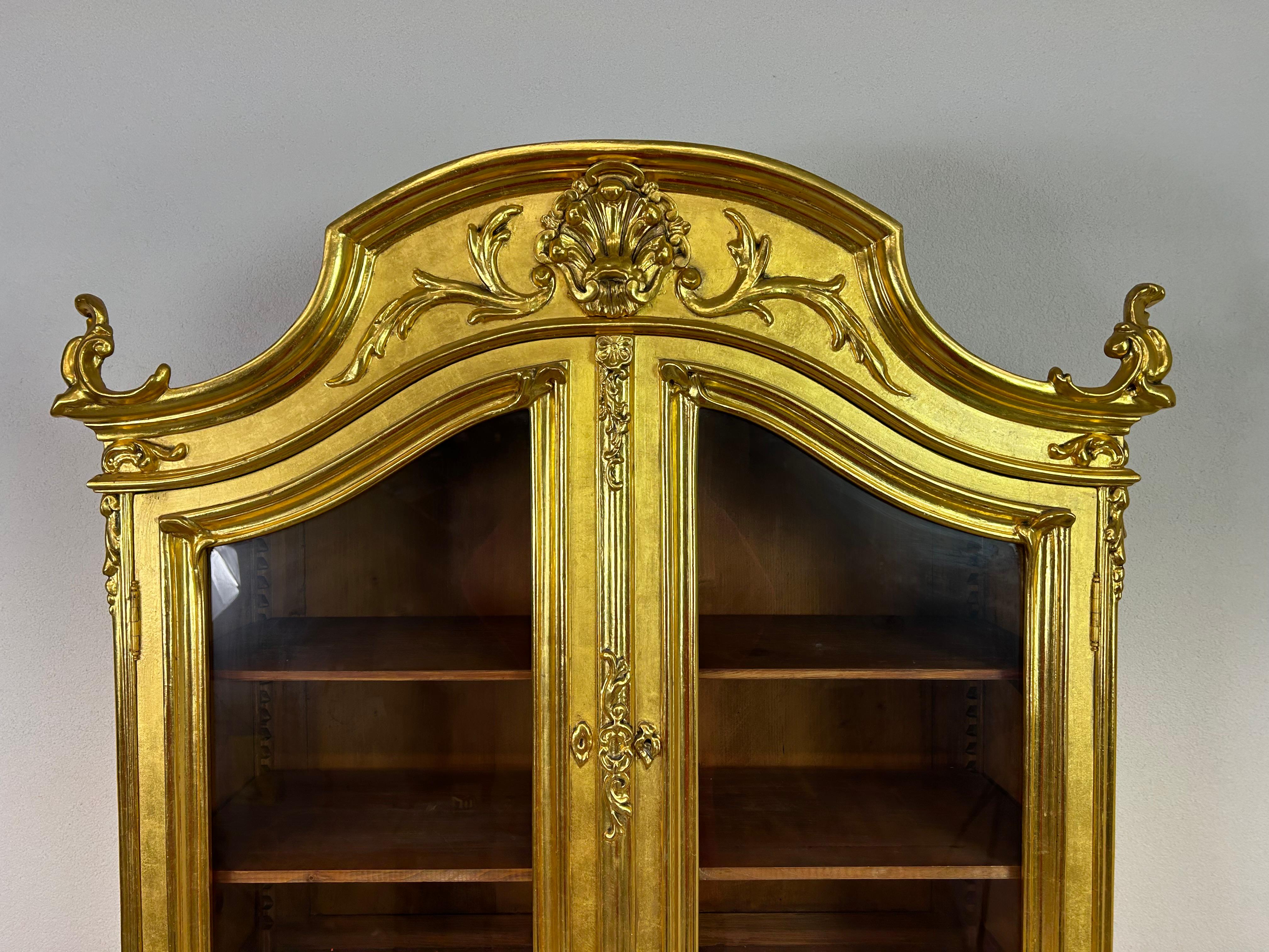 Gilded Rococo sideboard 18th century For Sale 7