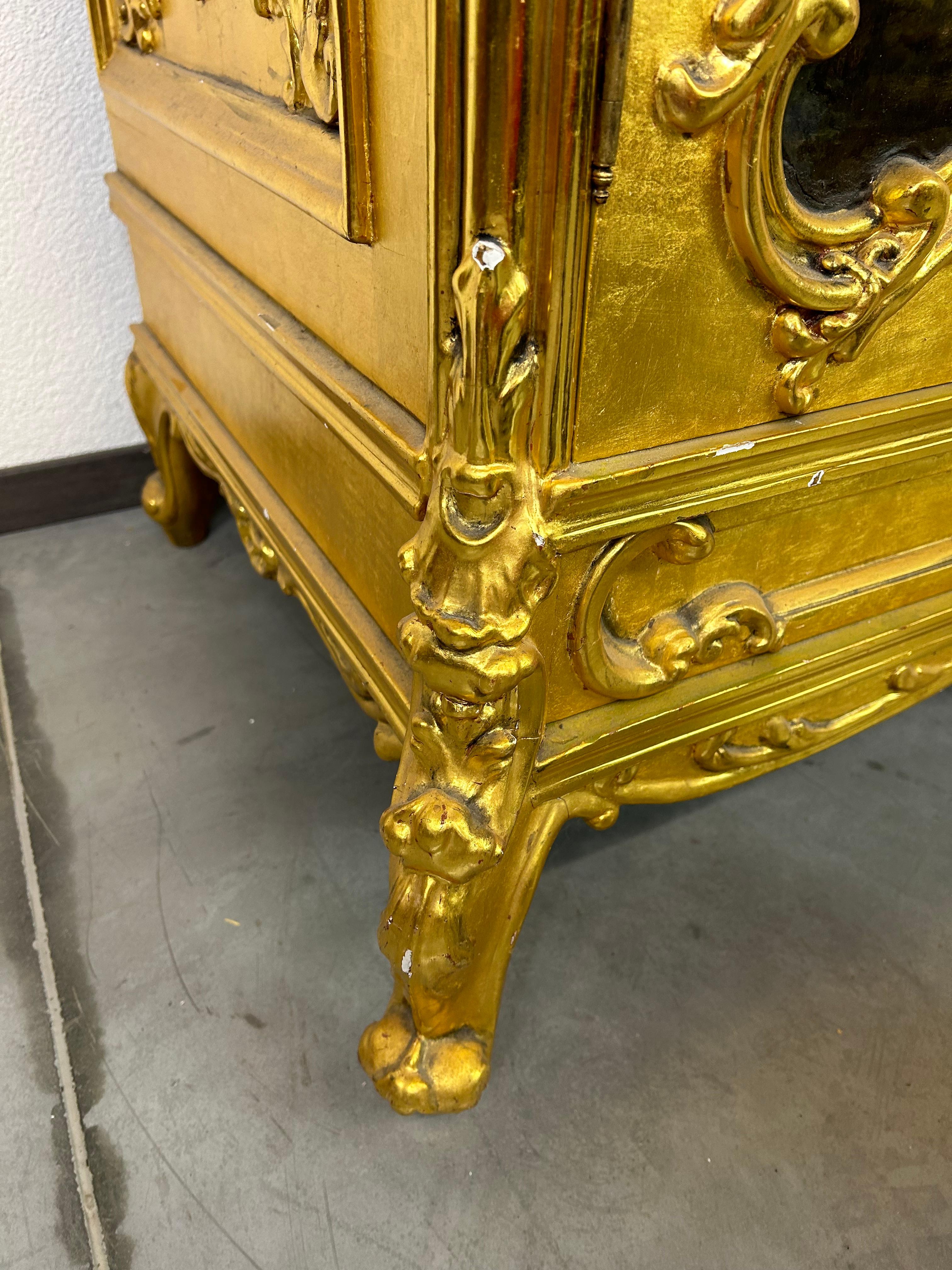 Gilded Rococo sideboard 18th century For Sale 2