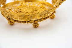 Gilded silver basket in filigree mesh