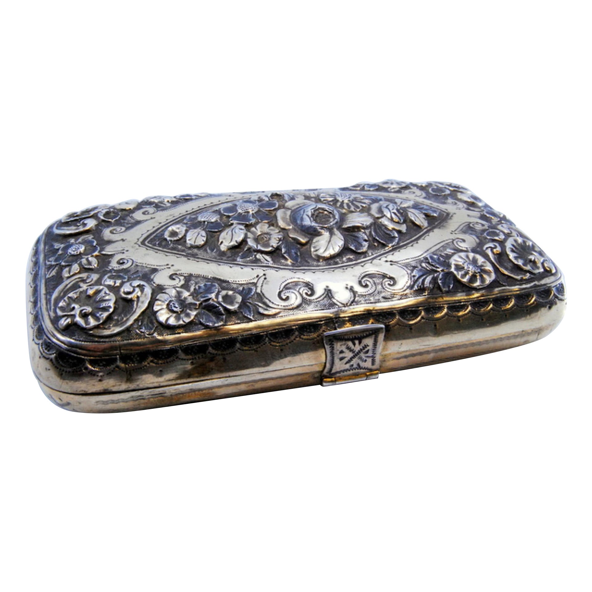 Gilded silver cigar case with floral reliefs, guilloche back and velvet interior