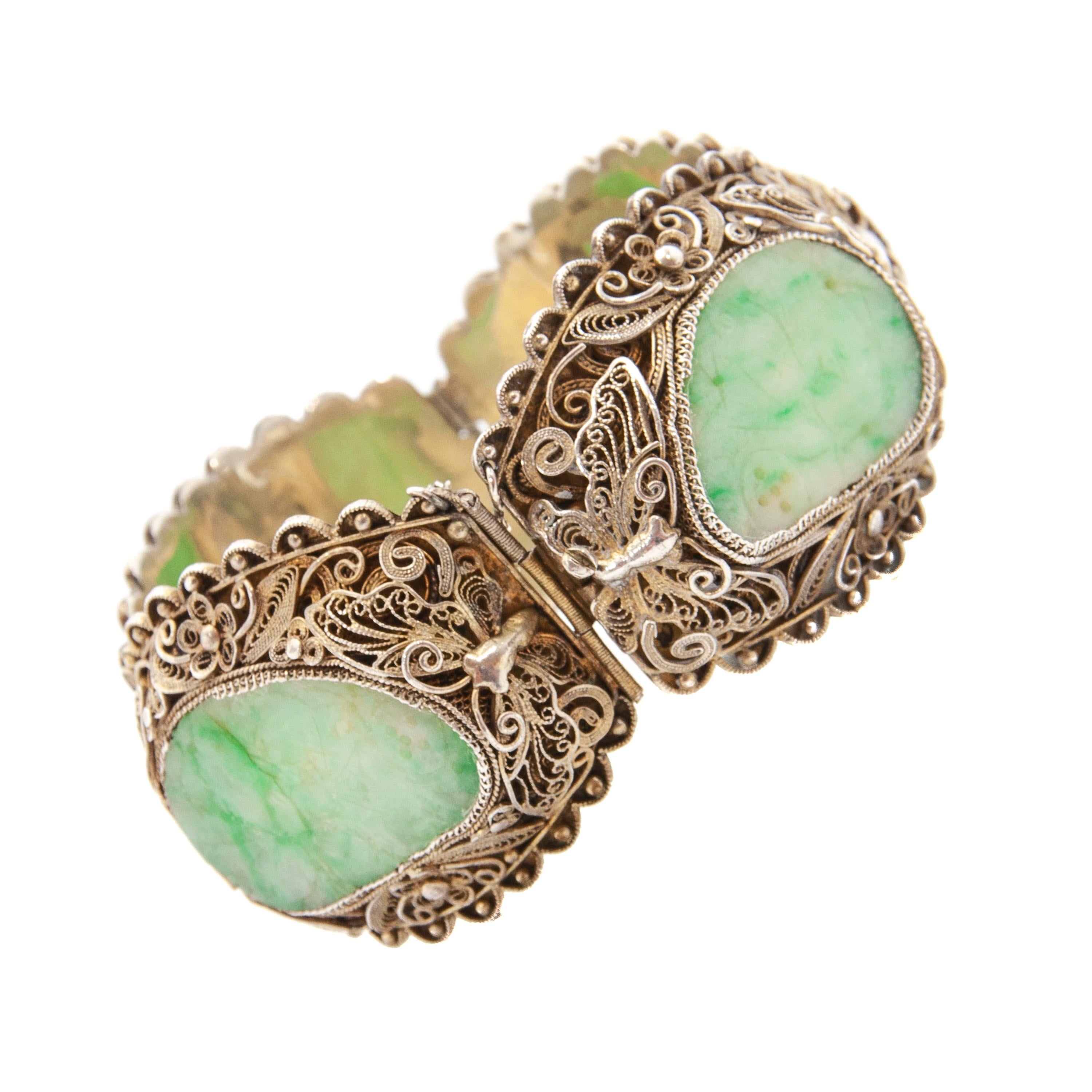 Art déco Bracelet vintage à maillons en argent doré et jade sculpté en vente