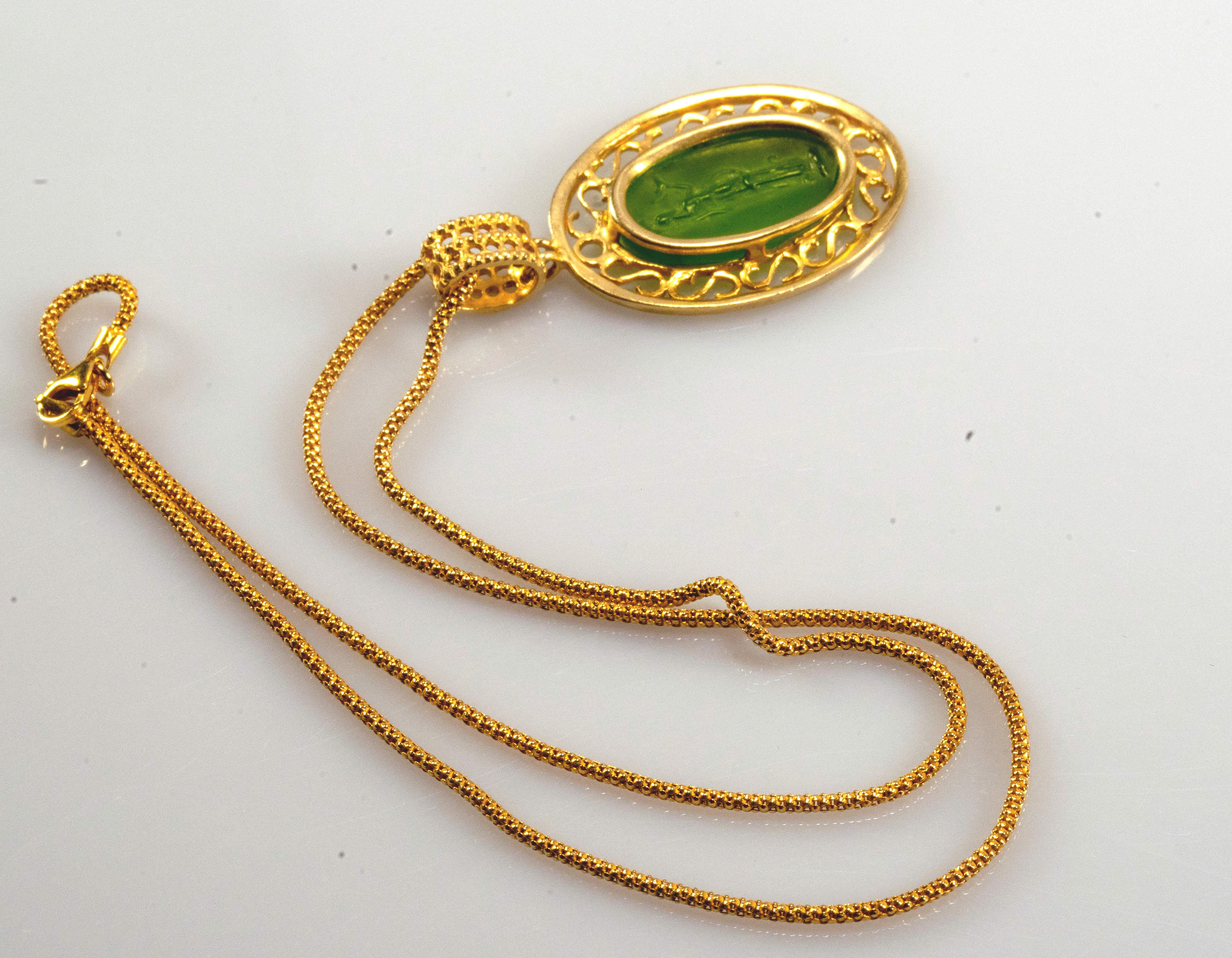 Gilded Silver Necklace Green Glass Paste Cameo Etruscan Jewelry Style In Excellent Condition For Sale In Rome, IT