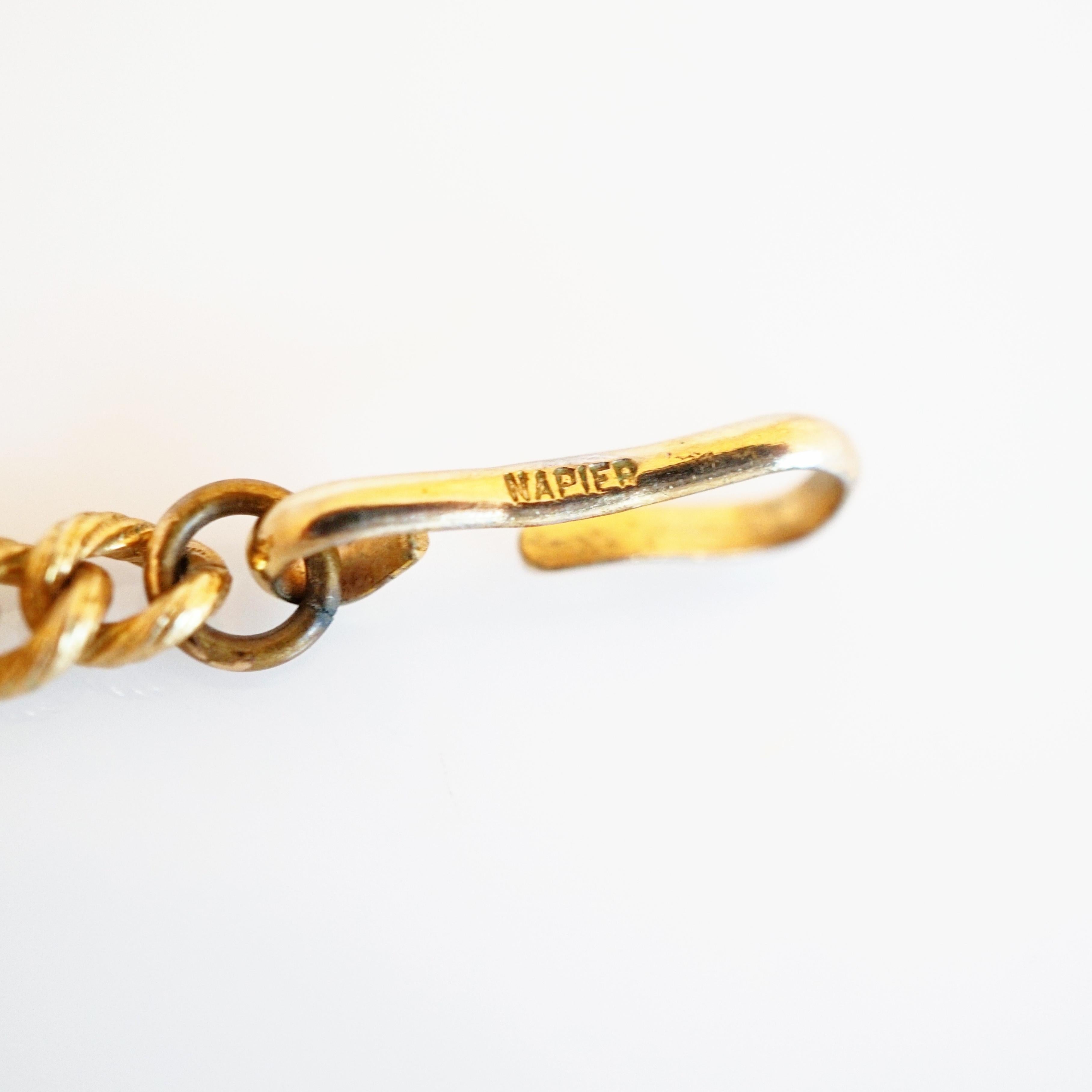 Collana a girocollo con perline d'ambra dorate A Link di Napier, anni '50 In condizioni buone in vendita a McKinney, TX