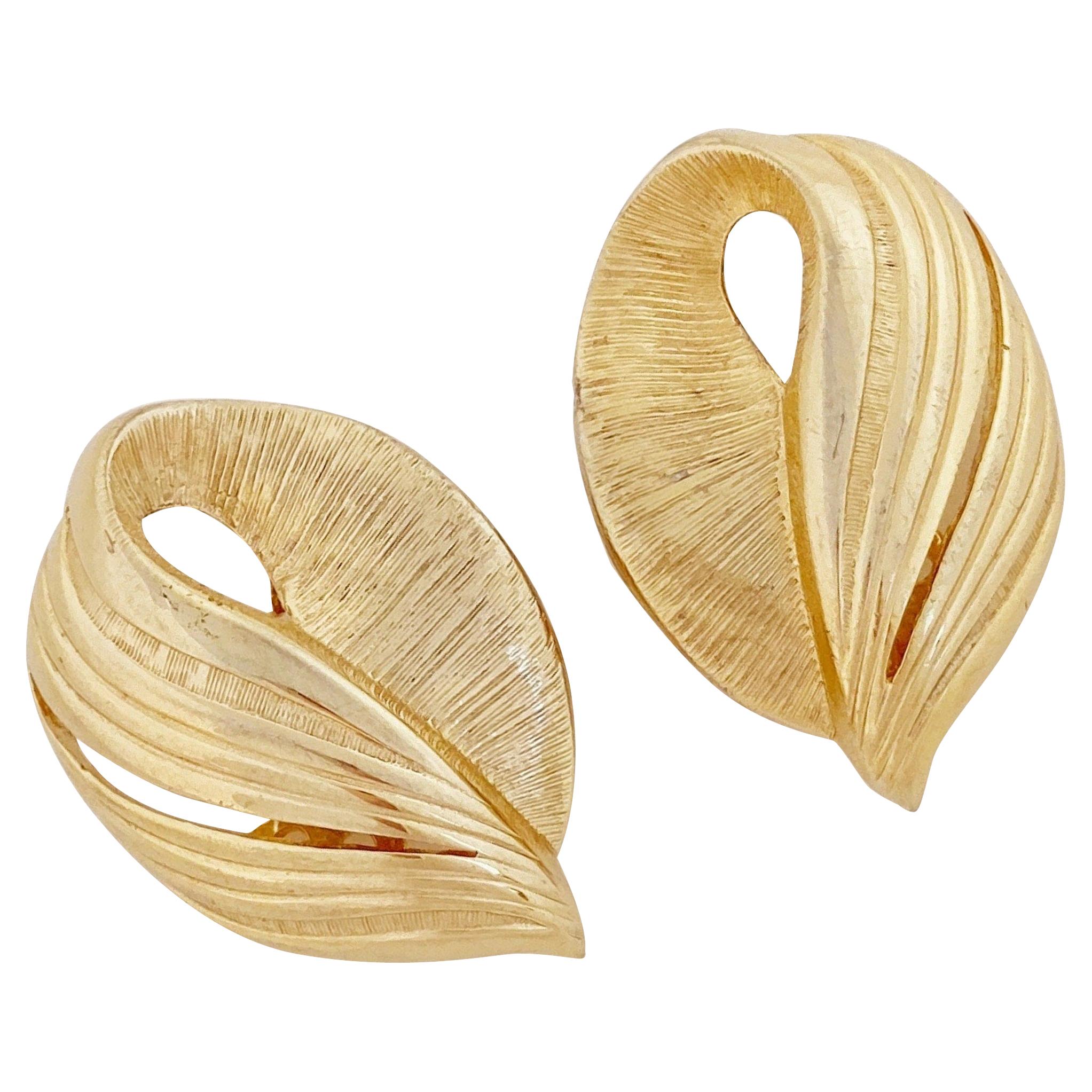 Gilded Textured Abstract Leaf Earrings, 1980s For Sale