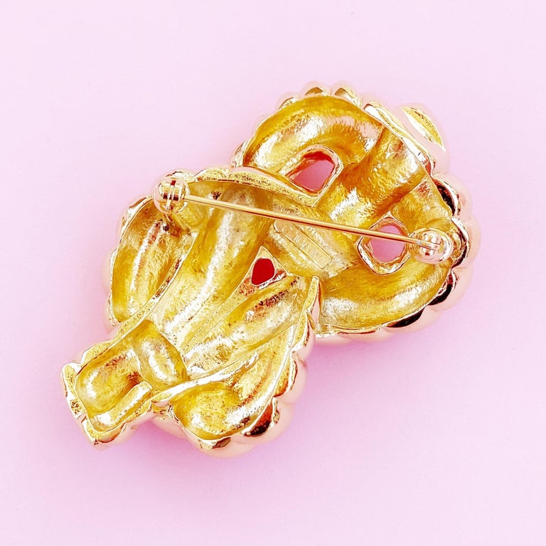 Women's Gilded Twisted Knot Brooch By Nina Ricci, 1980s For Sale