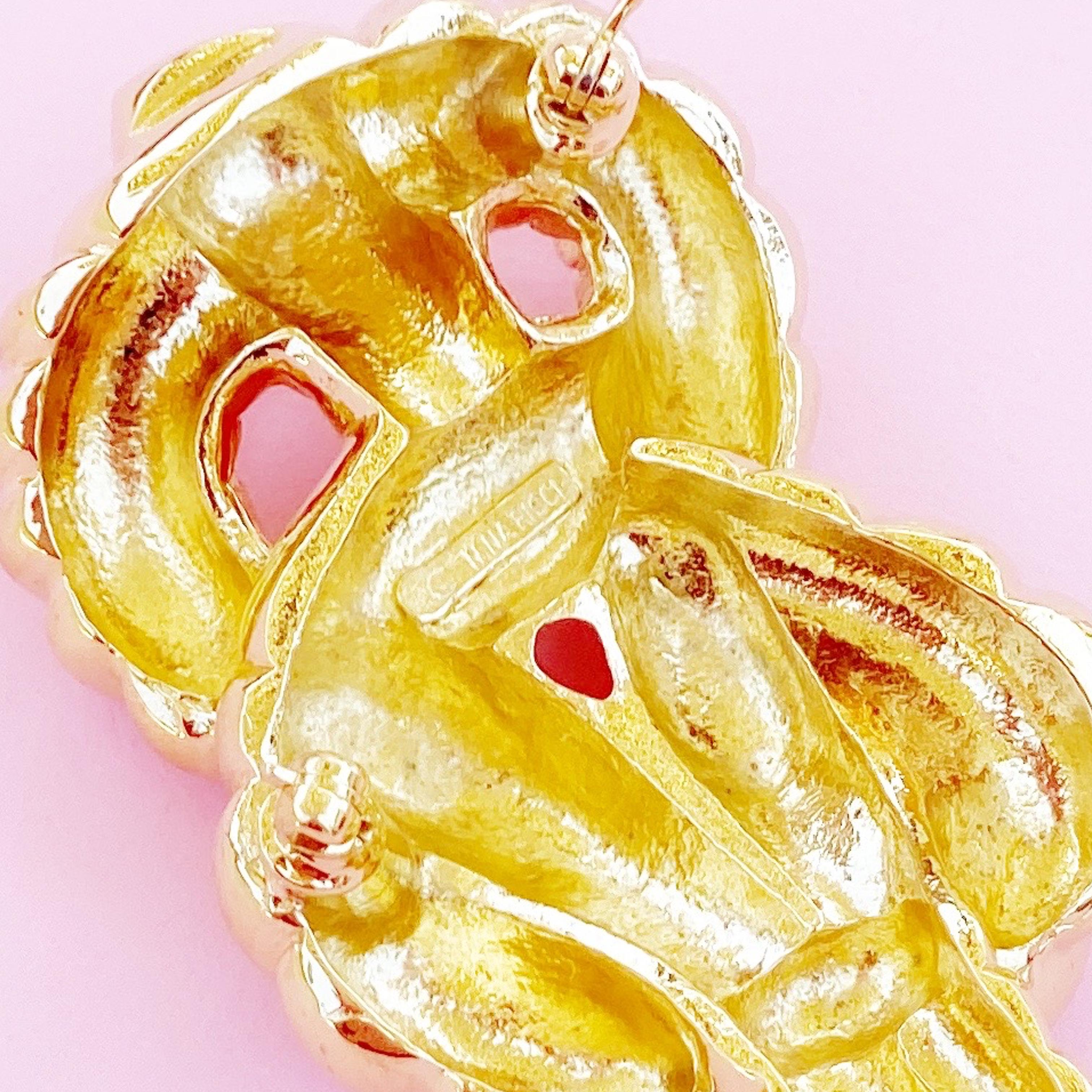 Gilded Twisted Knot Brooch By Nina Ricci, 1980s In Good Condition For Sale In McKinney, TX