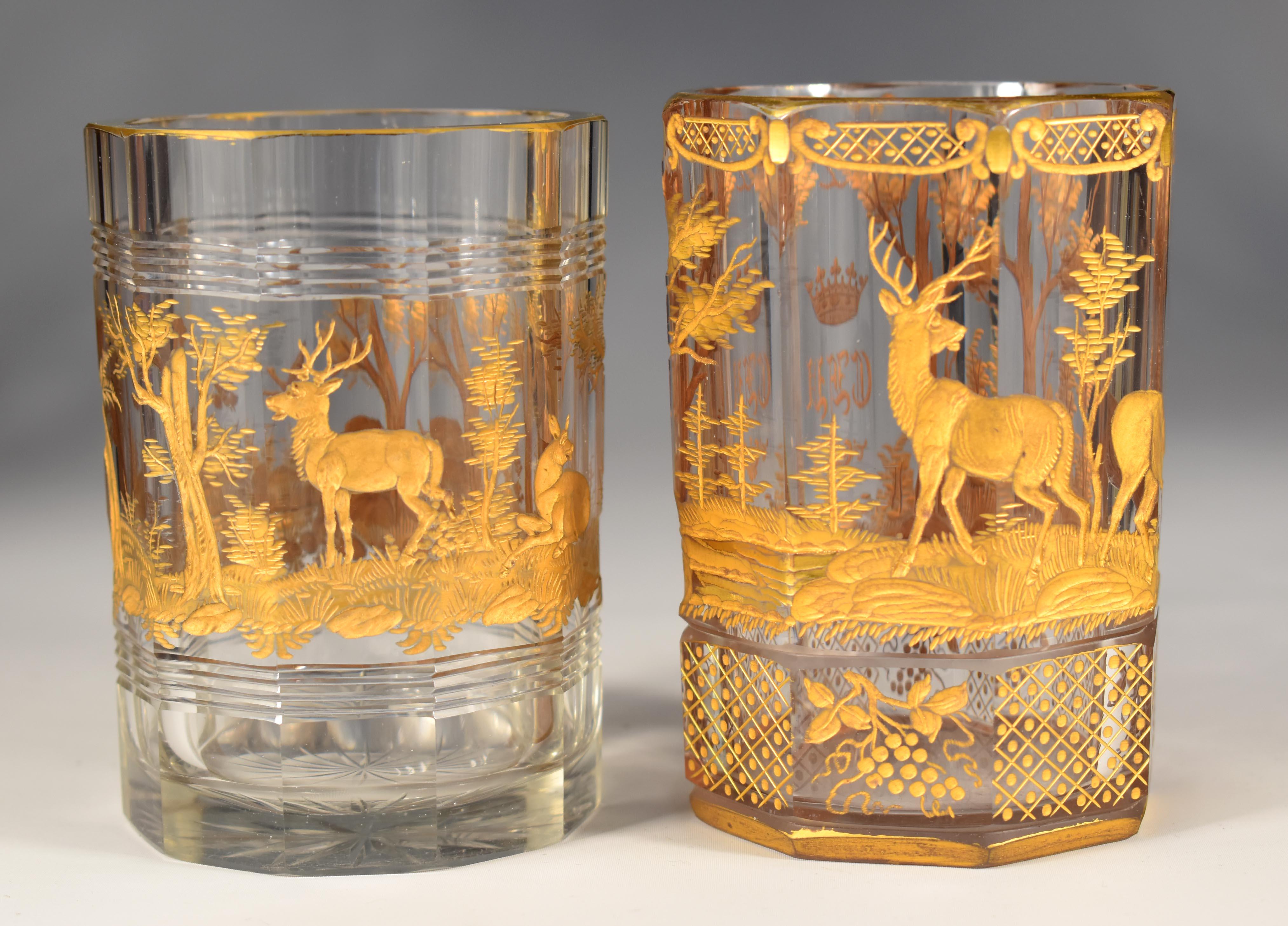 Gilded Vase + Two Gilded Glasses - Hunting motif. 20th century For Sale 11