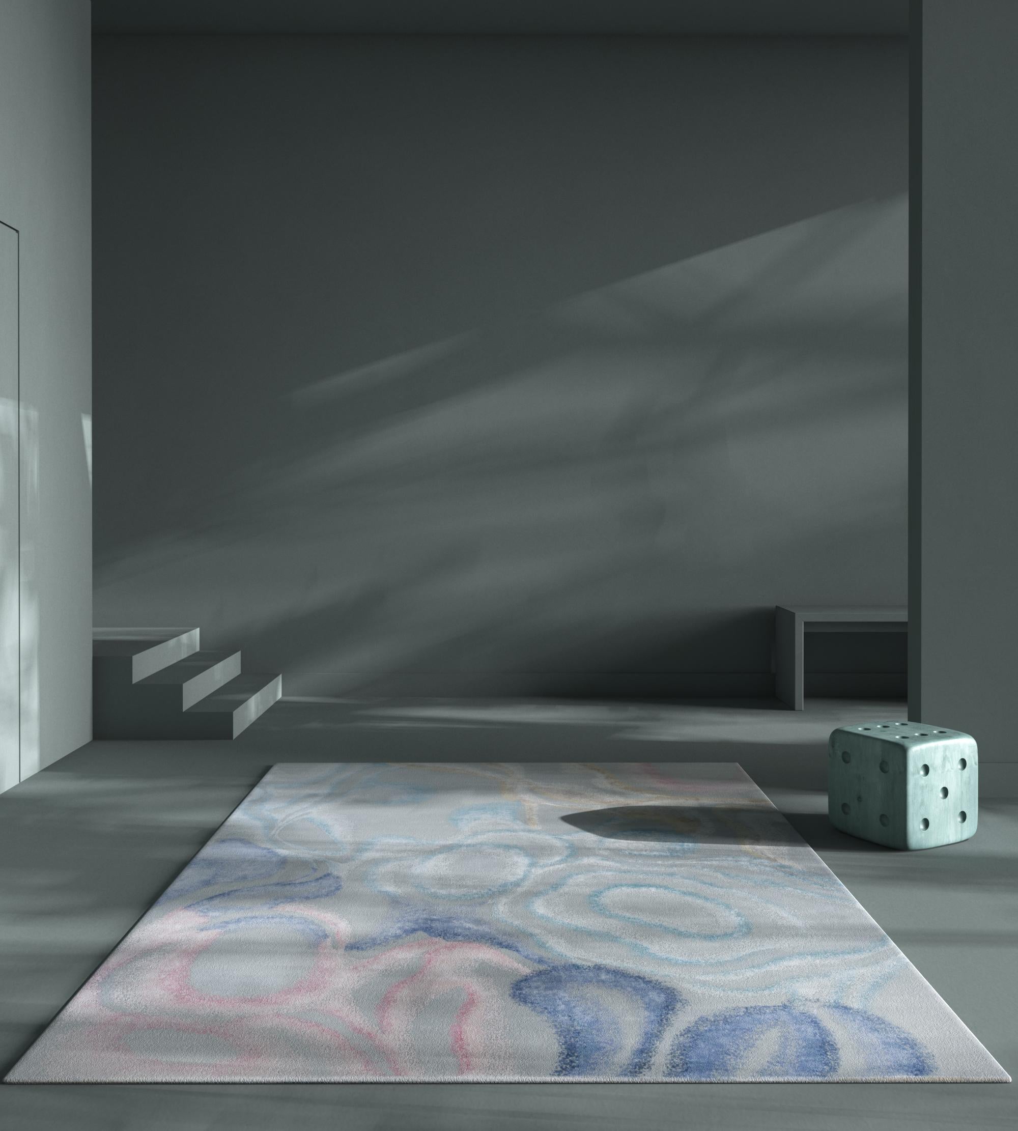 Entre el suave abrazo de sus intrincados hilos se encuentra esta fascinante alfombra de nuestra colección Entropía. Imagínate pisando la superficie afelpada de esta alfombra, cada paso enviando ondas de confort a través de tus sentidos. La textura