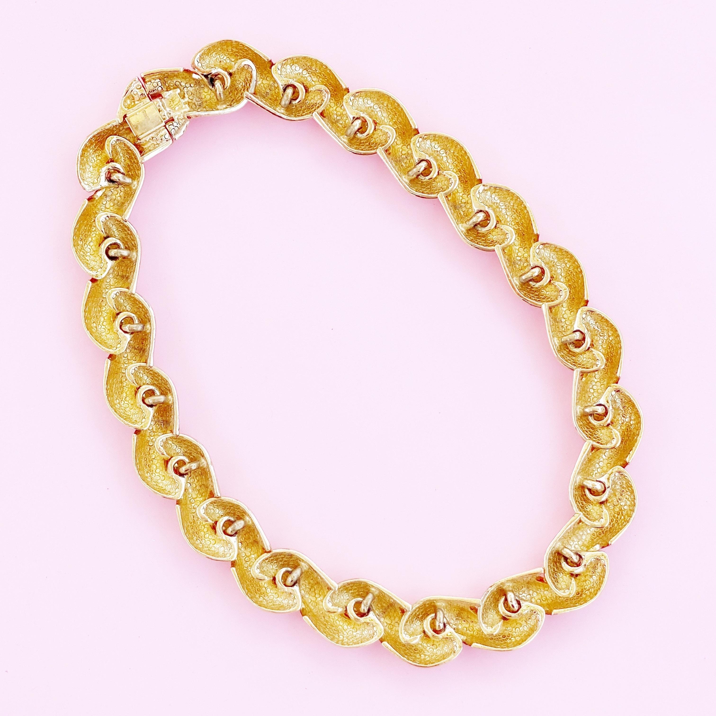 Modern Gilded Wavy Link Choker Necklace By Ciner, 1980s