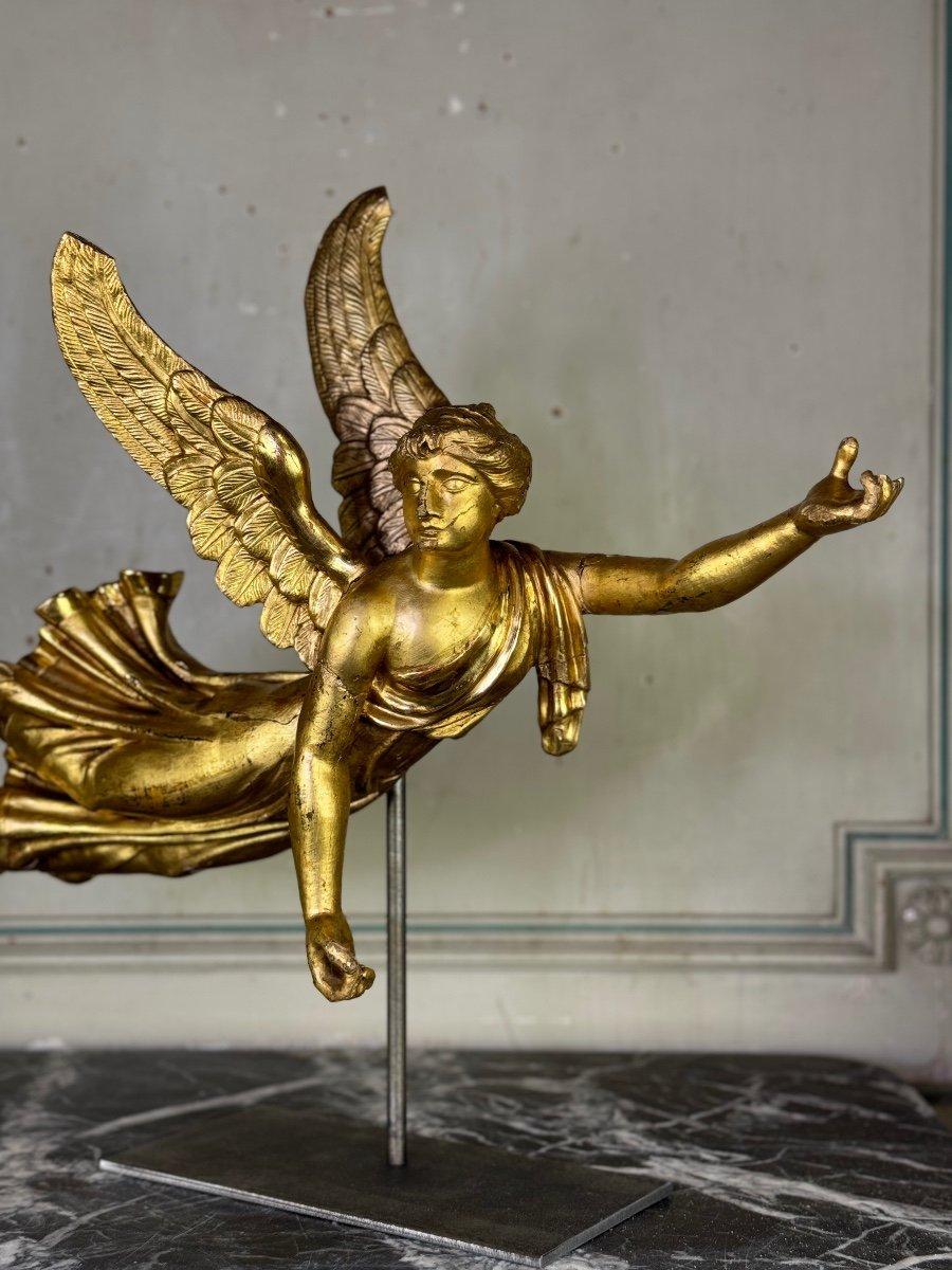 Austriaco Scultura in Wood dorato, Angelo drappeggiato, Austria 1800 circa in vendita