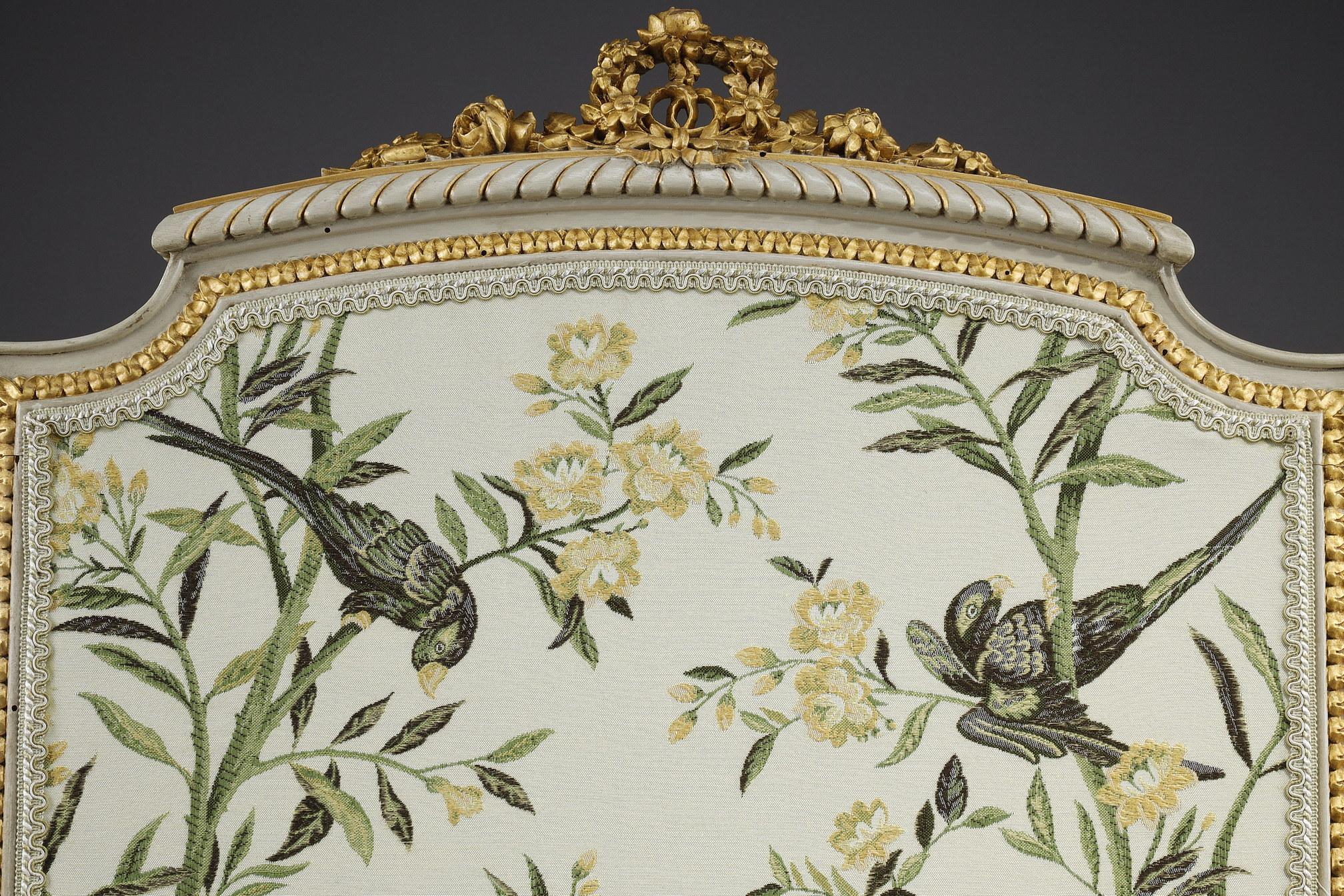 Gilded Wood Fire Screen with Parrots, Louis XVI Style 4