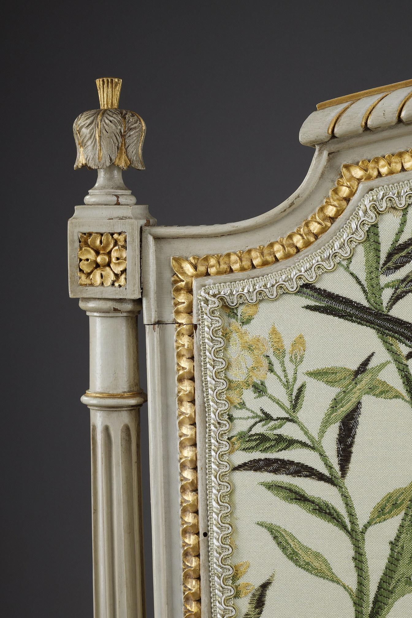 Gilded Wood Fire Screen with Parrots, Louis XVI Style 1