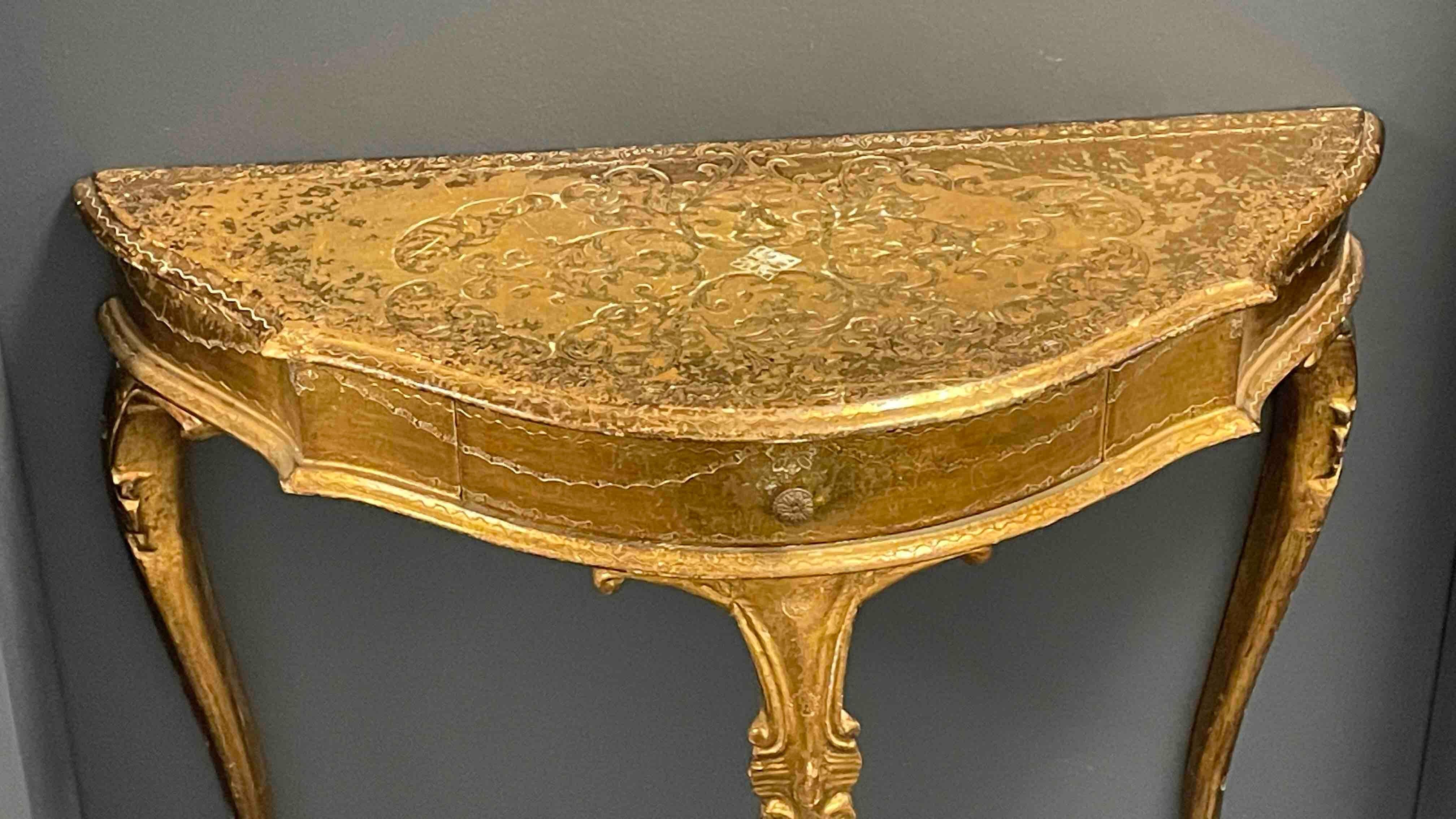 Gilded Wood Florentine Hollywood Regency Style Tole Console Table with Drawer For Sale 3