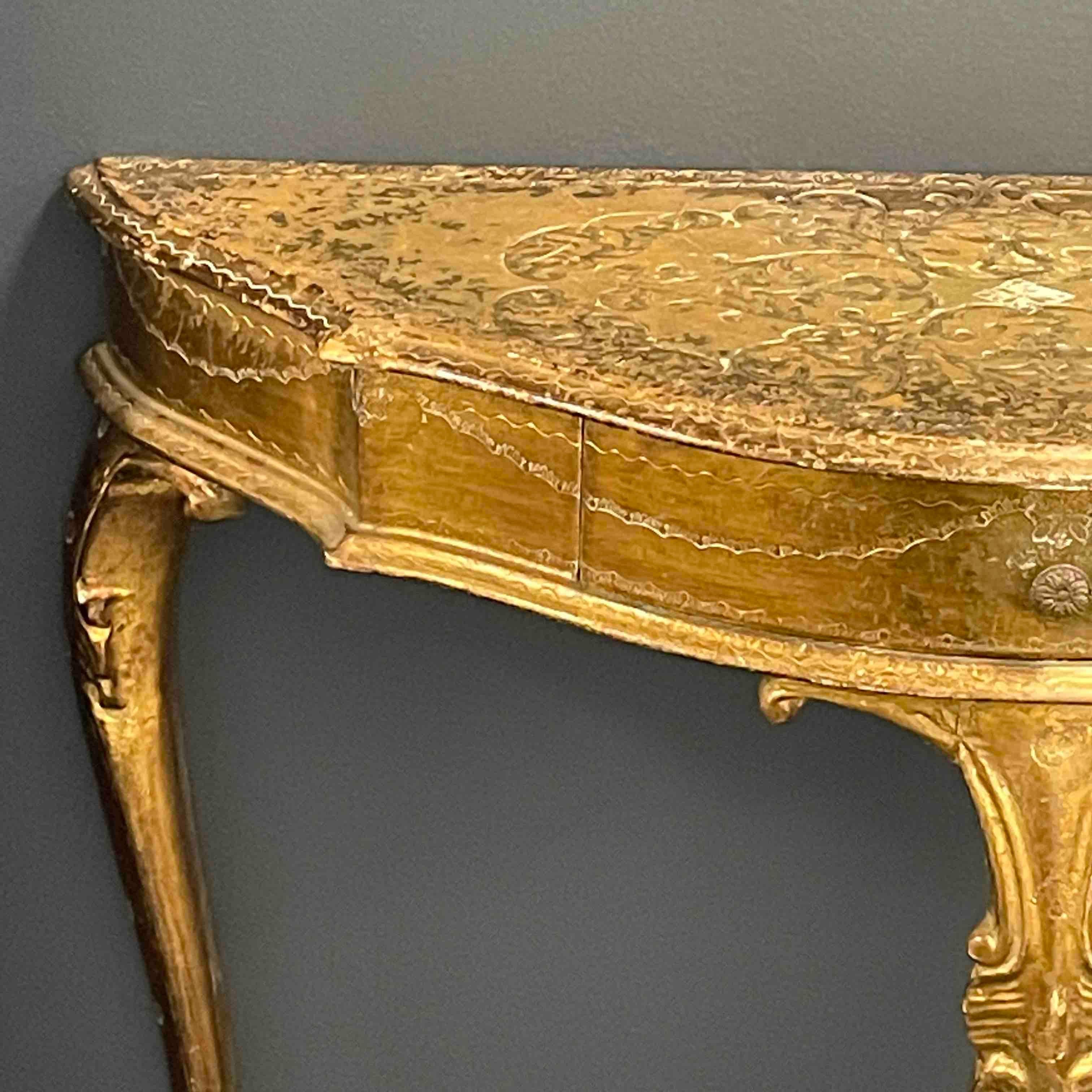Doré Table console en bois doré de style florentin Hollywood Regency avec tiroir en vente